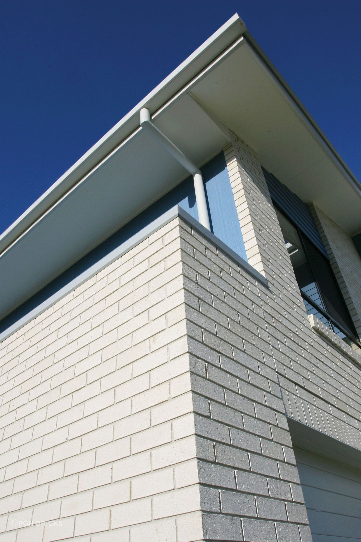 “Texture is influenced by the type of clay and manufacturing processes, from smooth pressed finishes to rougher, sand-faced surfaces. PGH manages these elements and uses firing techniques to produce bricks that are not only structurally reliable but also suited to a wide range of applications, from load-bearing walls to decorative facades.”