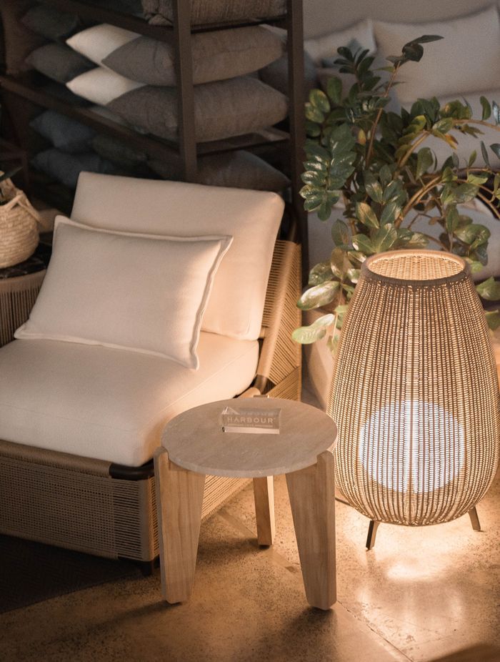 Special Lights' Amphora complements a coastal look