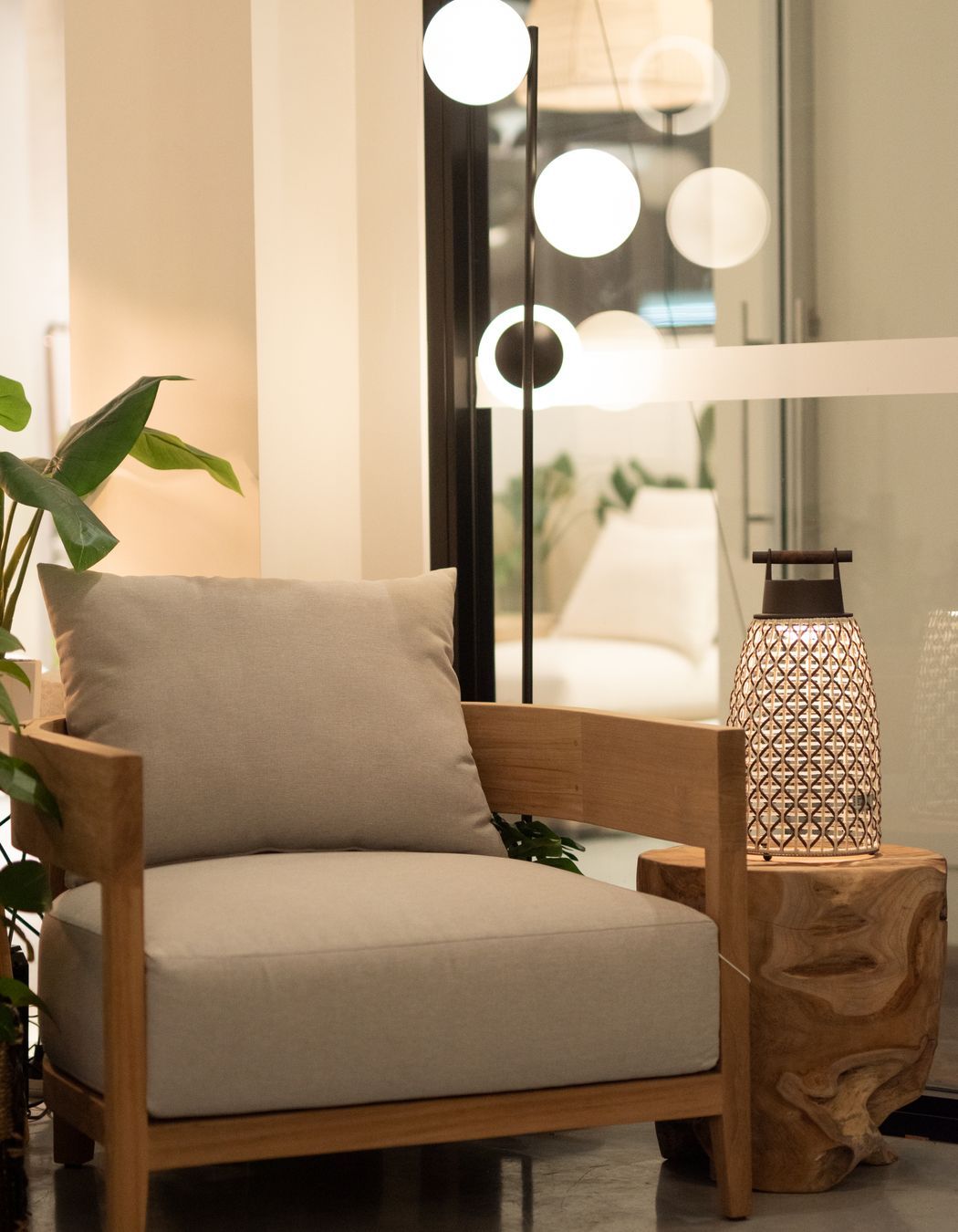 The hand-woven Nans portable provides soft illumination