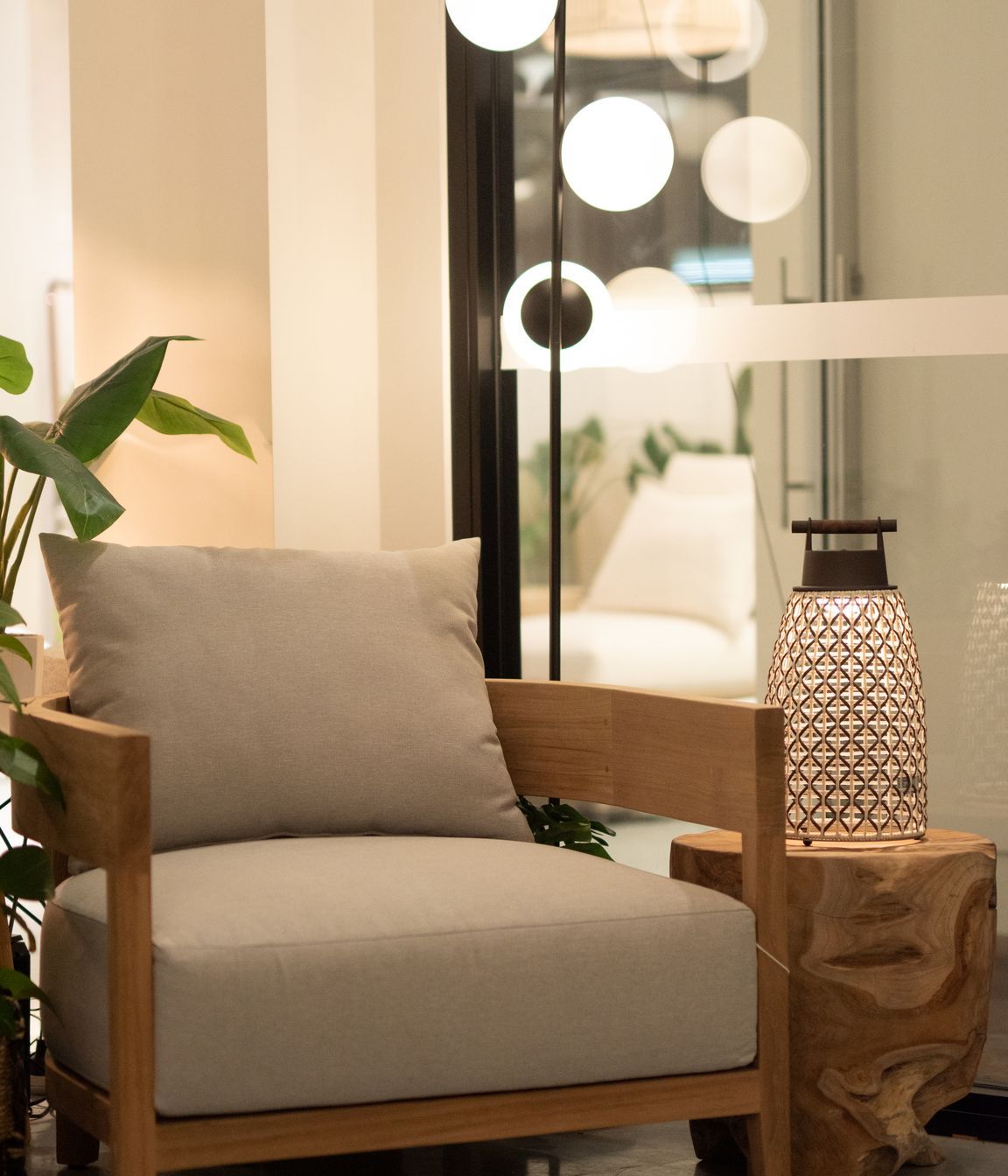 The hand-woven Nans portable provides soft illumination