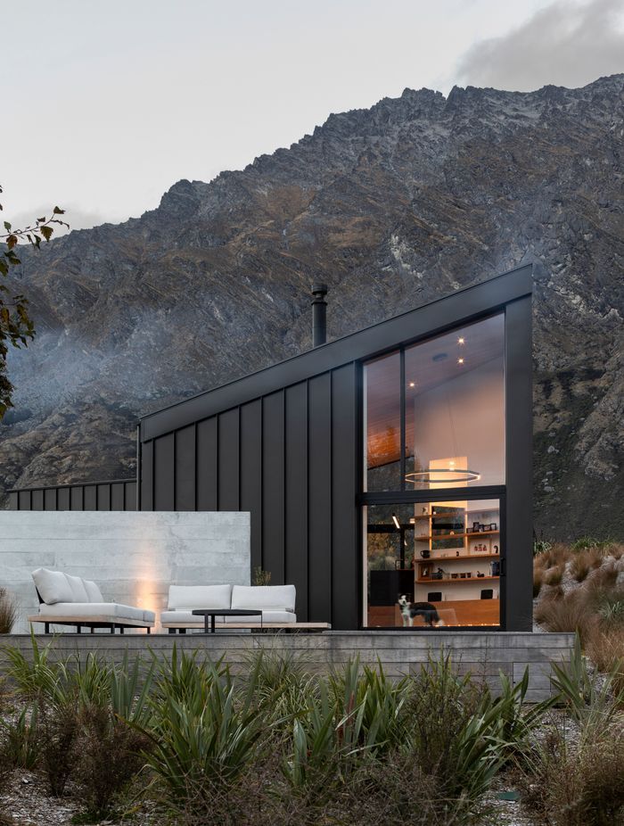 Activate technology was developed to further improve corrosion resistance using a patented Aluminium, Zinc & Magnesium (AM) metallic coating. Image credit: David Straight.