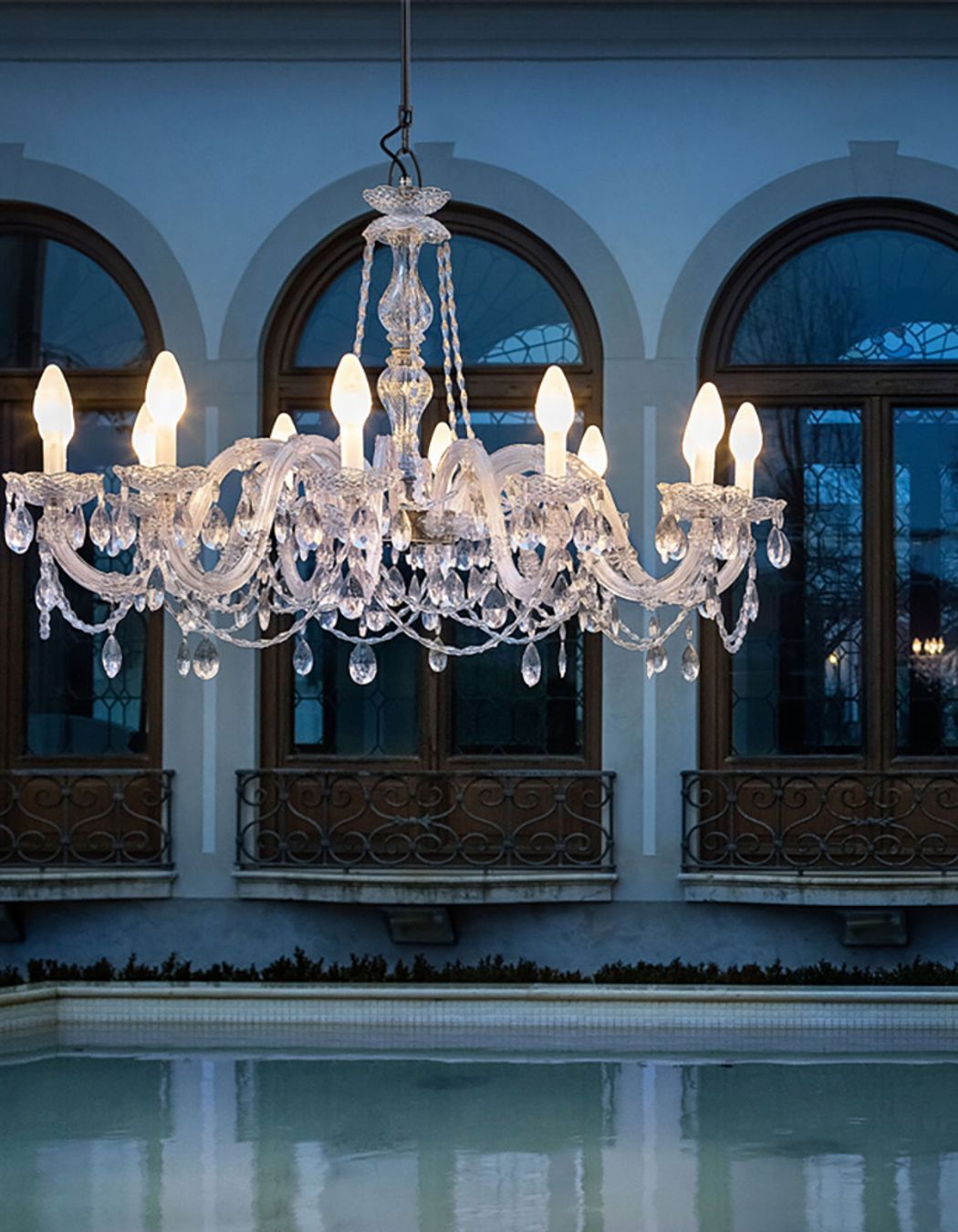 Drylight S12 Outdoor Chandelier
By Special Lights
