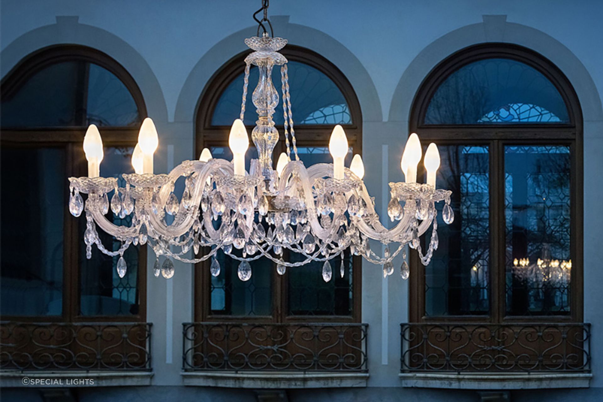 Drylight S12 Outdoor Chandelier
By Special Lights