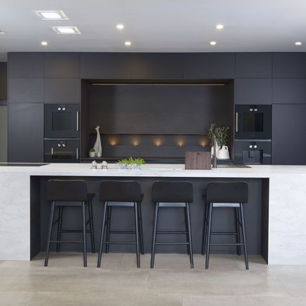Yin and yang: a guide to light versus dark kitchen design
