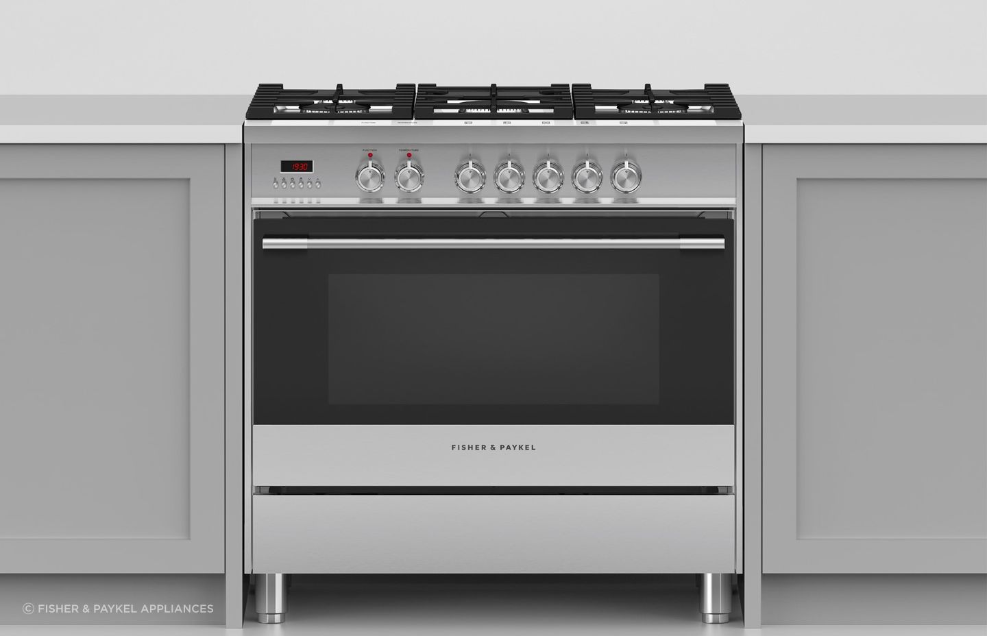 The Classic Series 5 Freestanding Cooker from Fisher &amp; Paykel Appliances boasts a dual fuel system catering to a wide range of cooking needs.