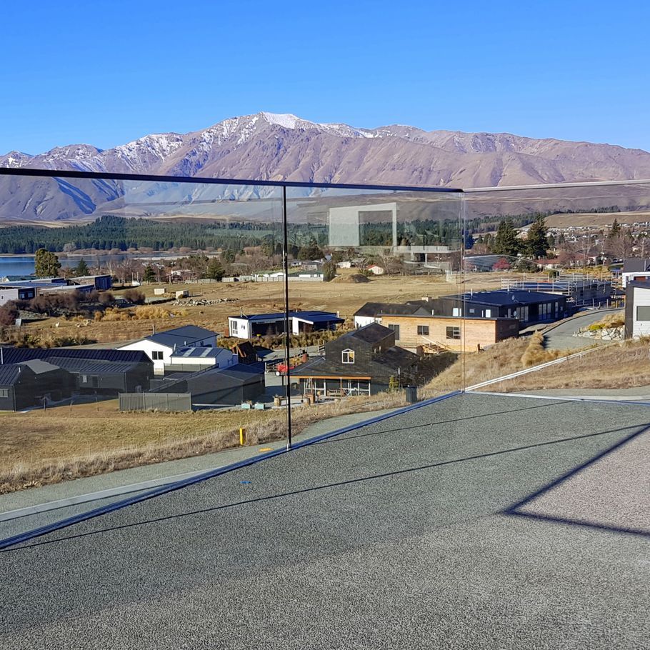 Revamp your exterior: exploring trendy balustrade designs