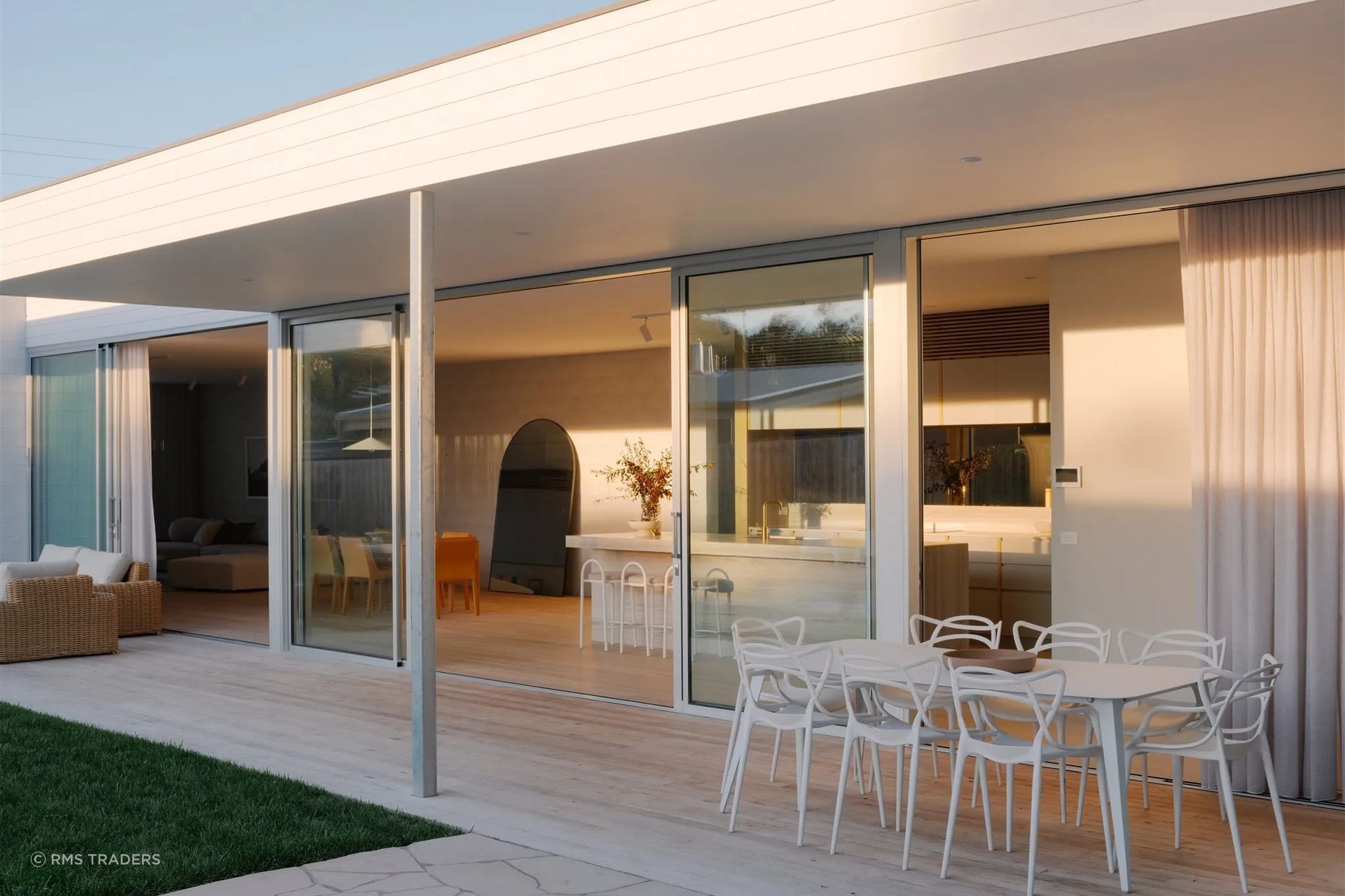 HAVENLIMESTONECRAZYPAVINGRMSTRADERSNATURALSTONESUPPLIERMELBOURNE007-ap-compressed.jpg