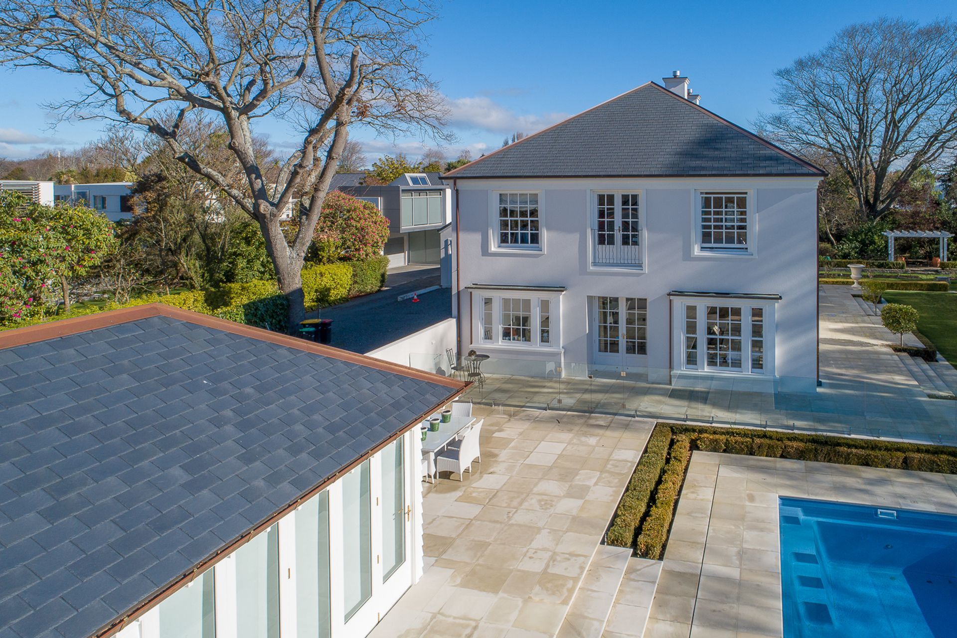 Viking EcoStar tiles are the picture of elegance on this stately home.