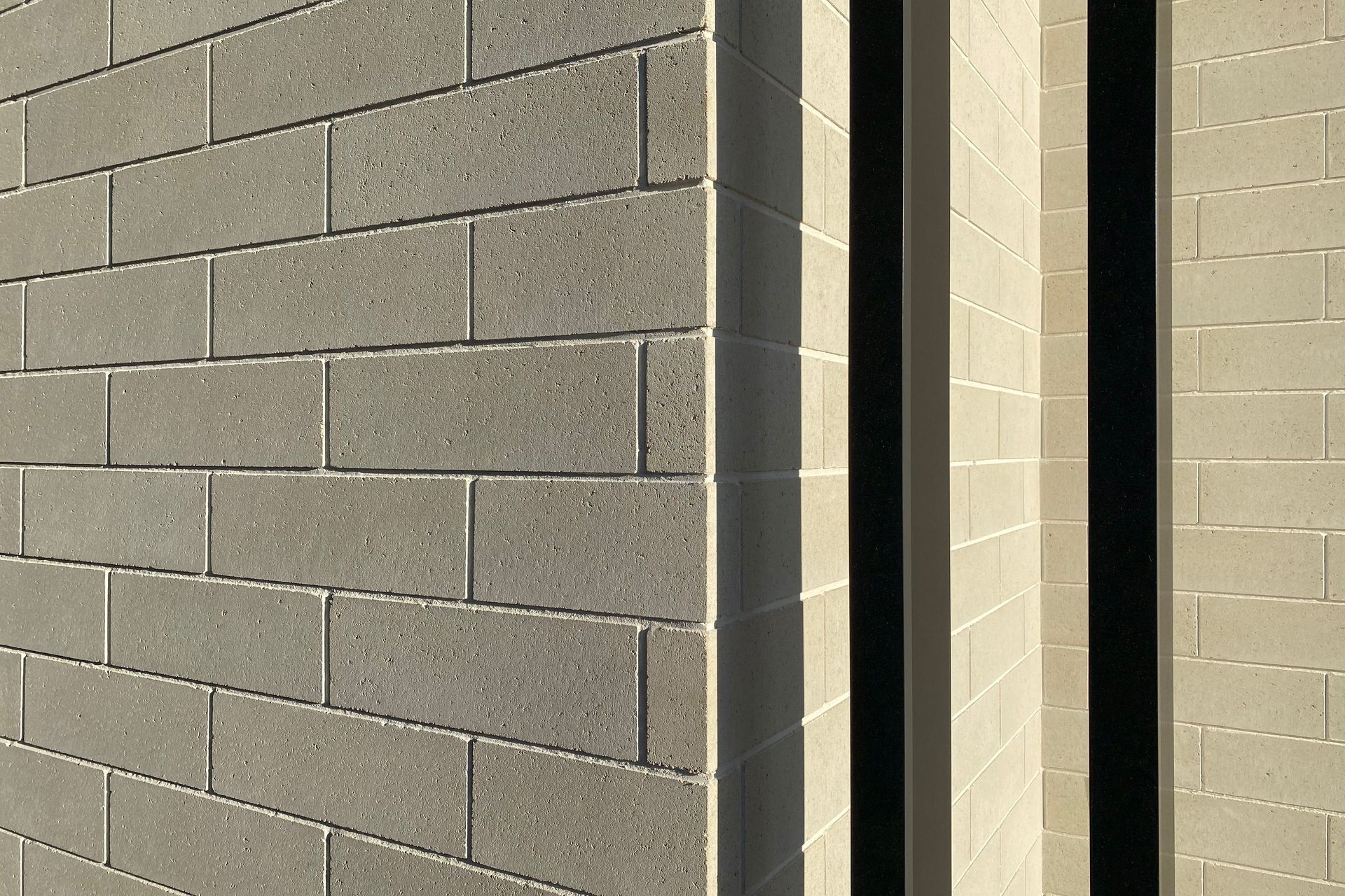 Brick masonry offers several benefits as a cladding.