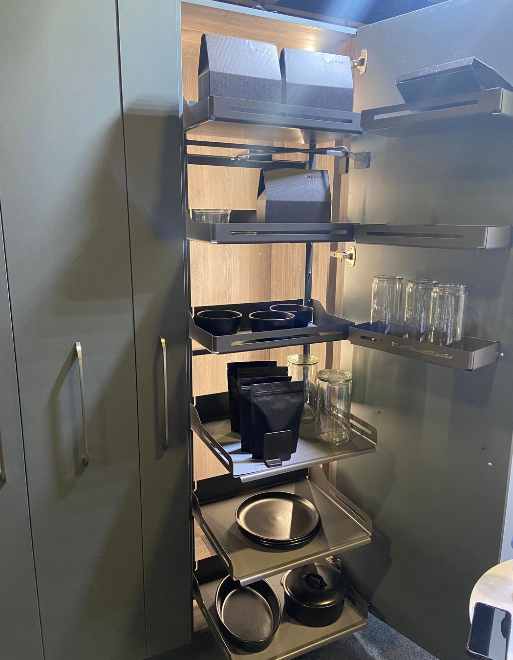 Clever storage solutions with pull-out shelving