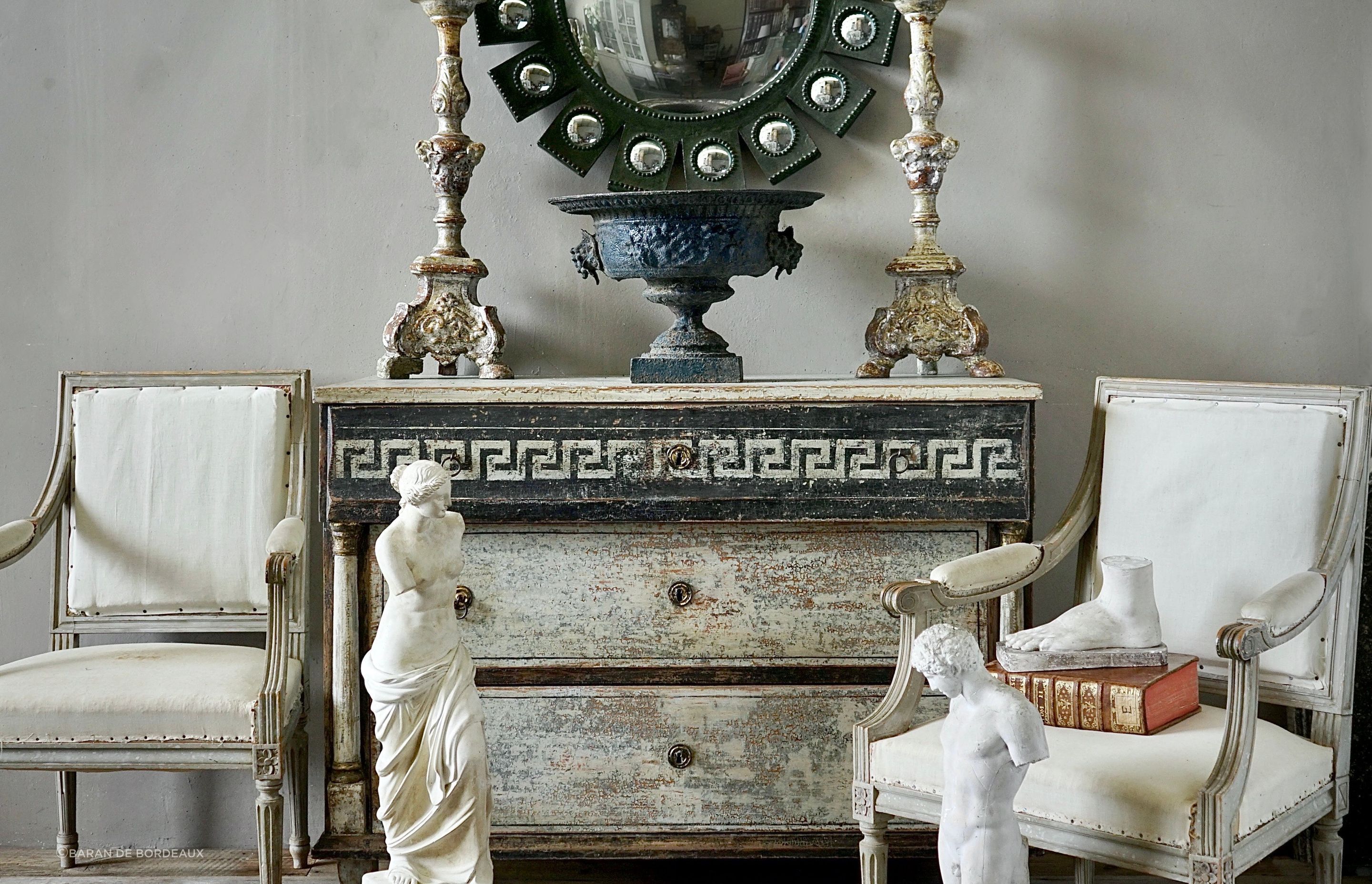 Baran de Bordeaux sources unique antique pieces from France and Italy.