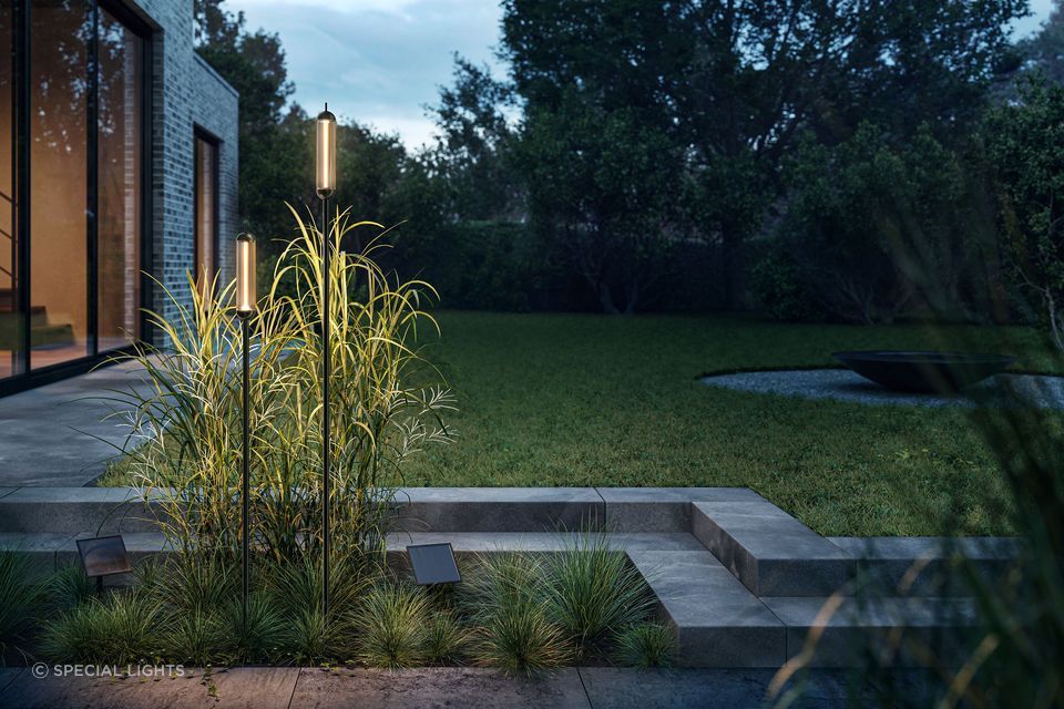 Reed M Solar Spike Light By Special Lights.
