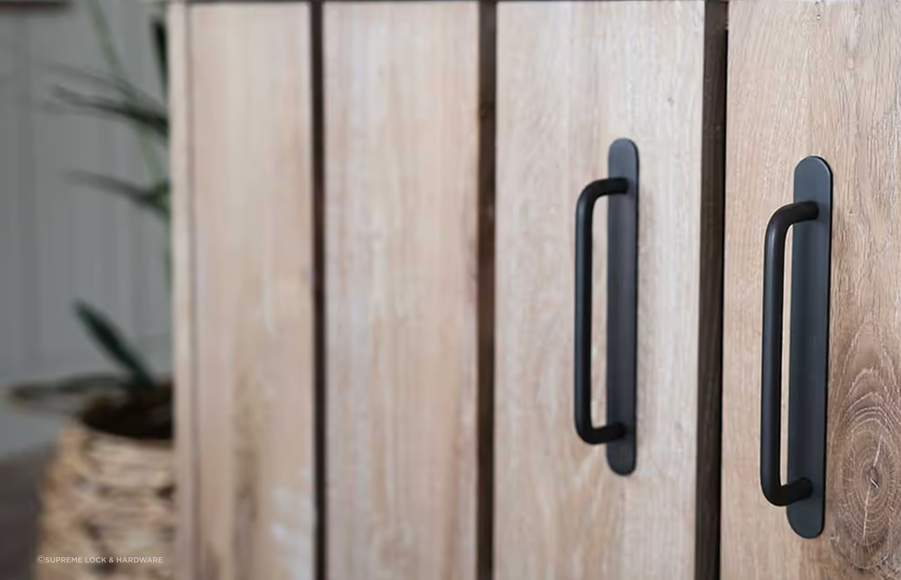 The Kilburn Handle can be easily retrofitted to existing door panels due to the handy backplate that covers holes.