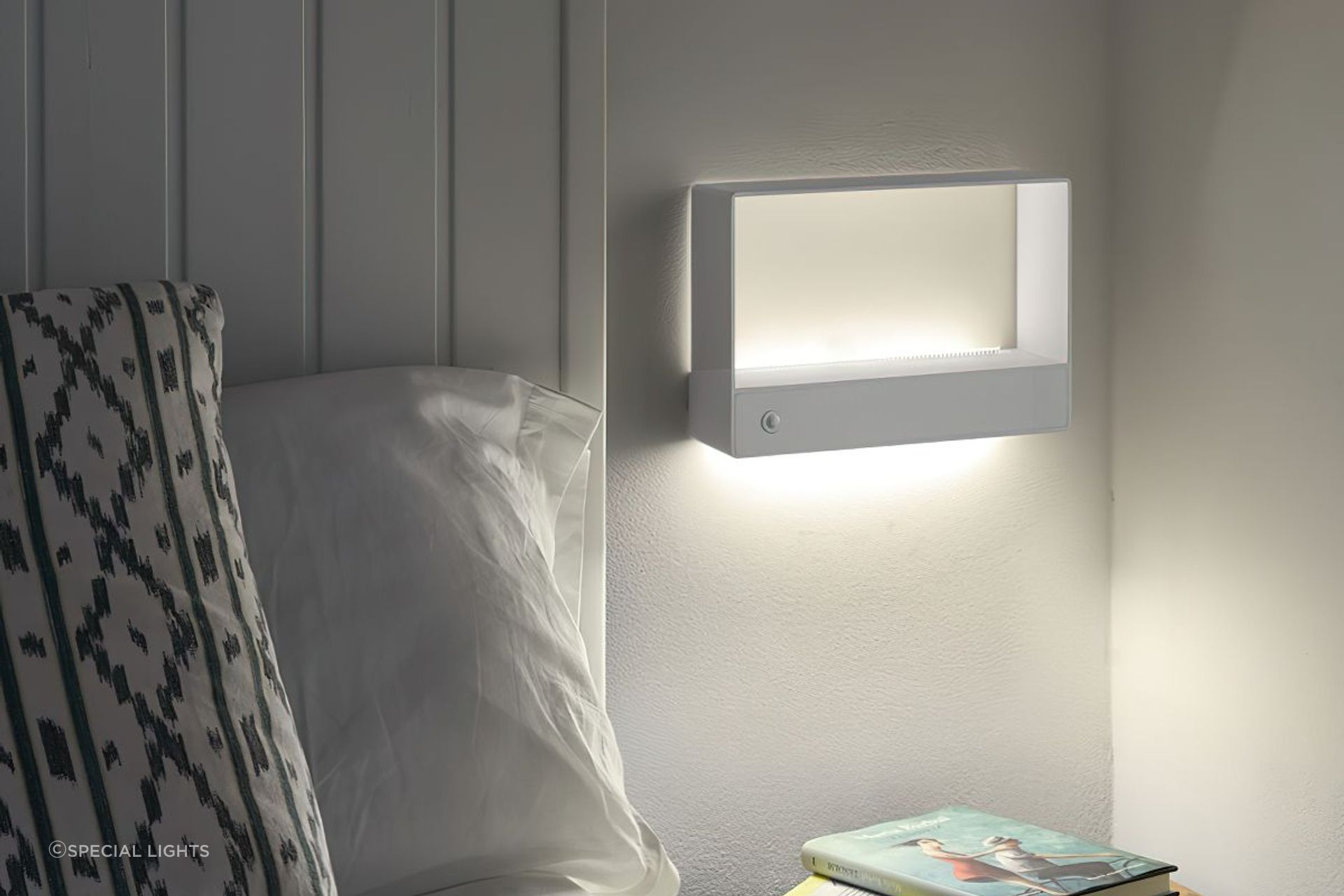 Kira A/01 Wall Light
By Special Lights