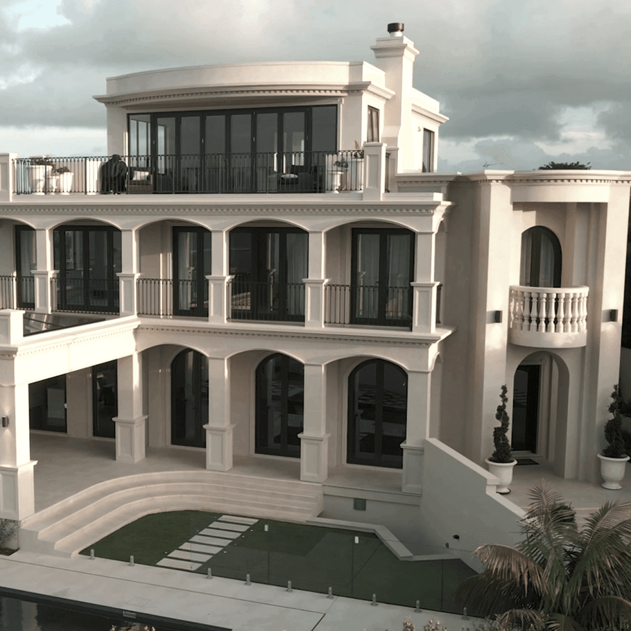 Decorative mouldings that take facades to the next level