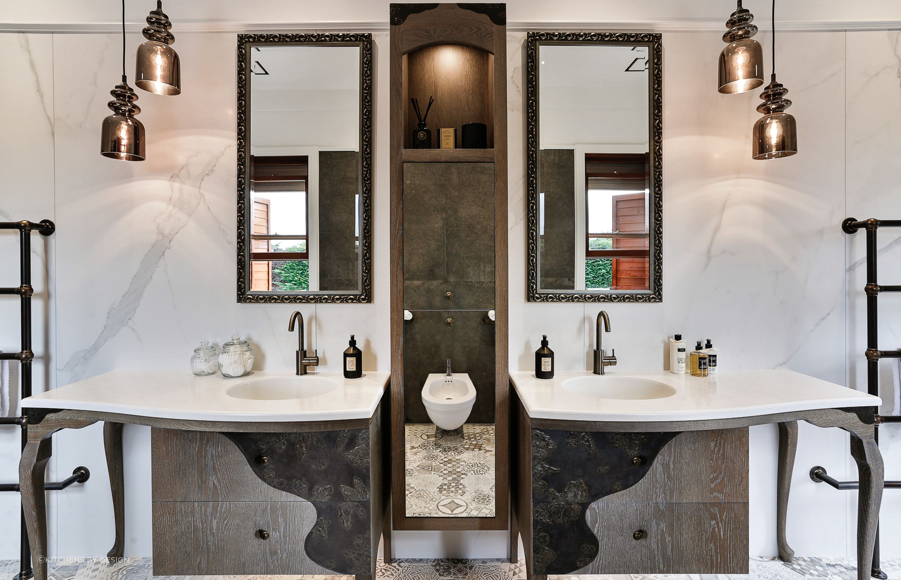 There's no shortage of great ideas when it comes to bathroom vanity lighting