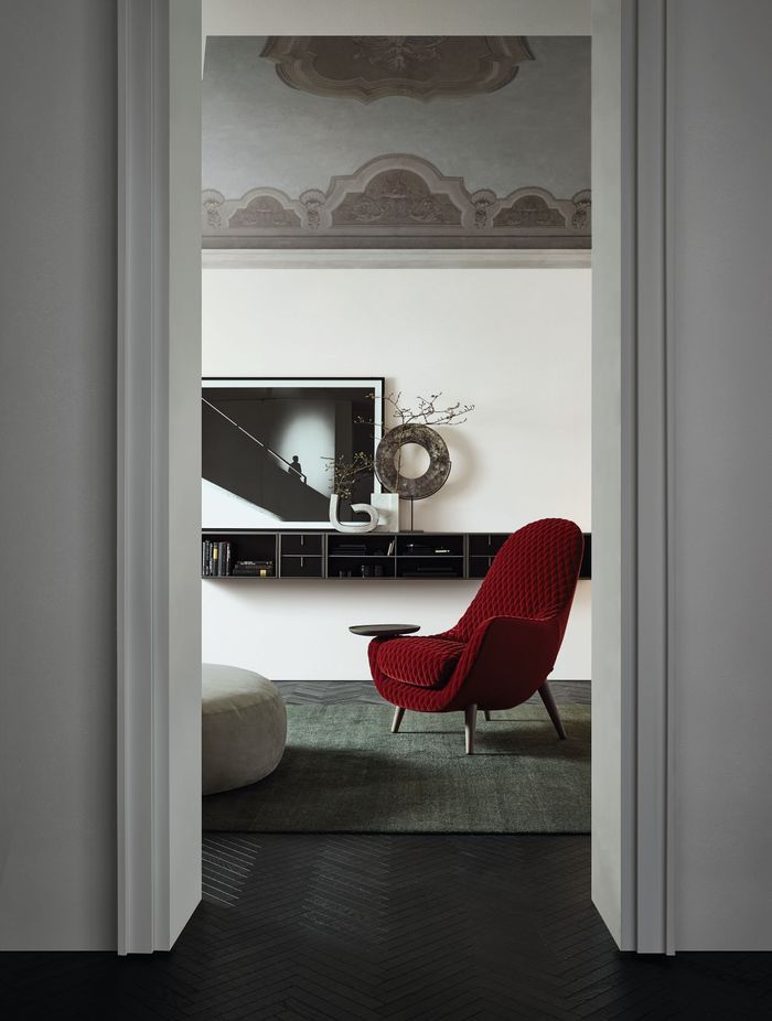 The Mad King - a true statement piece combining comfort and functionality