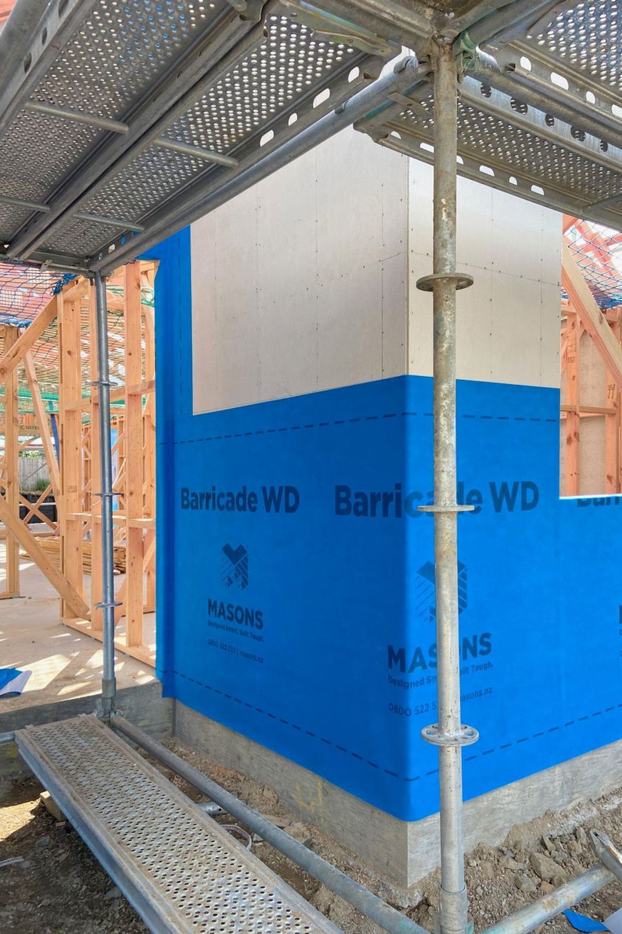 Masons Barricade WD contributes to the building moisture management design, providing a substantial secondary defense against the intrusion of moisture and air over the lifetime of the building.