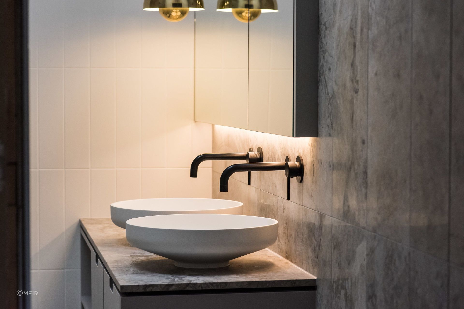 Round Wall Mixer - Matte Black
By Meir