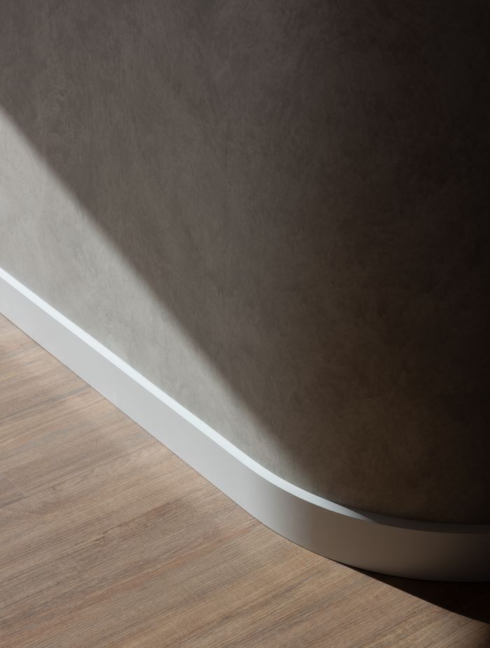 Paired with a monochromatic palette of white, black, stone, and concrete, the WISE Wood is an excellent antidote to the cool tones.