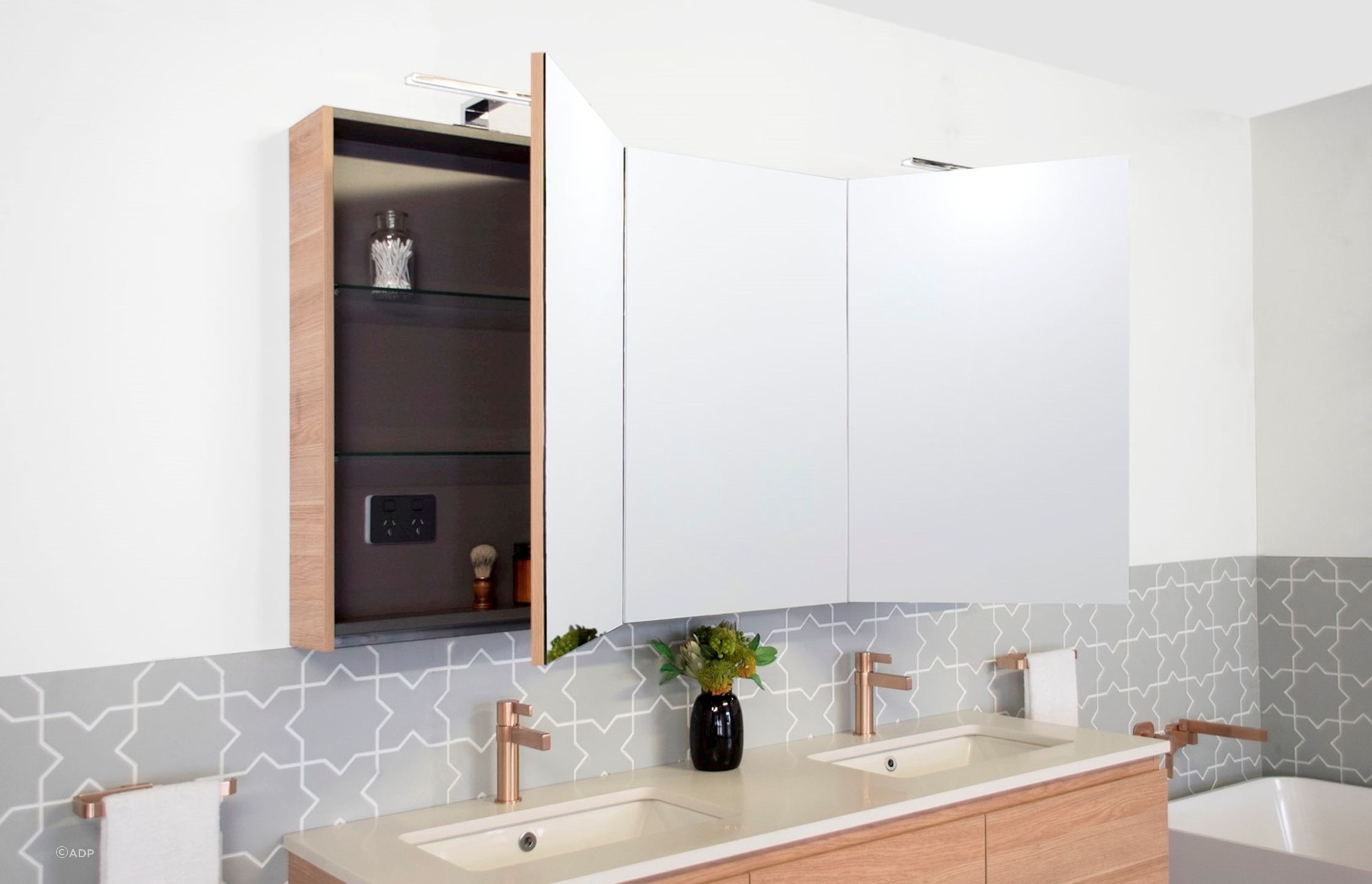 With concealed LED lighting, the Moonlight Mirrored Cabinet provides an ambient glow to uplift the atmosphere and provide clarity.