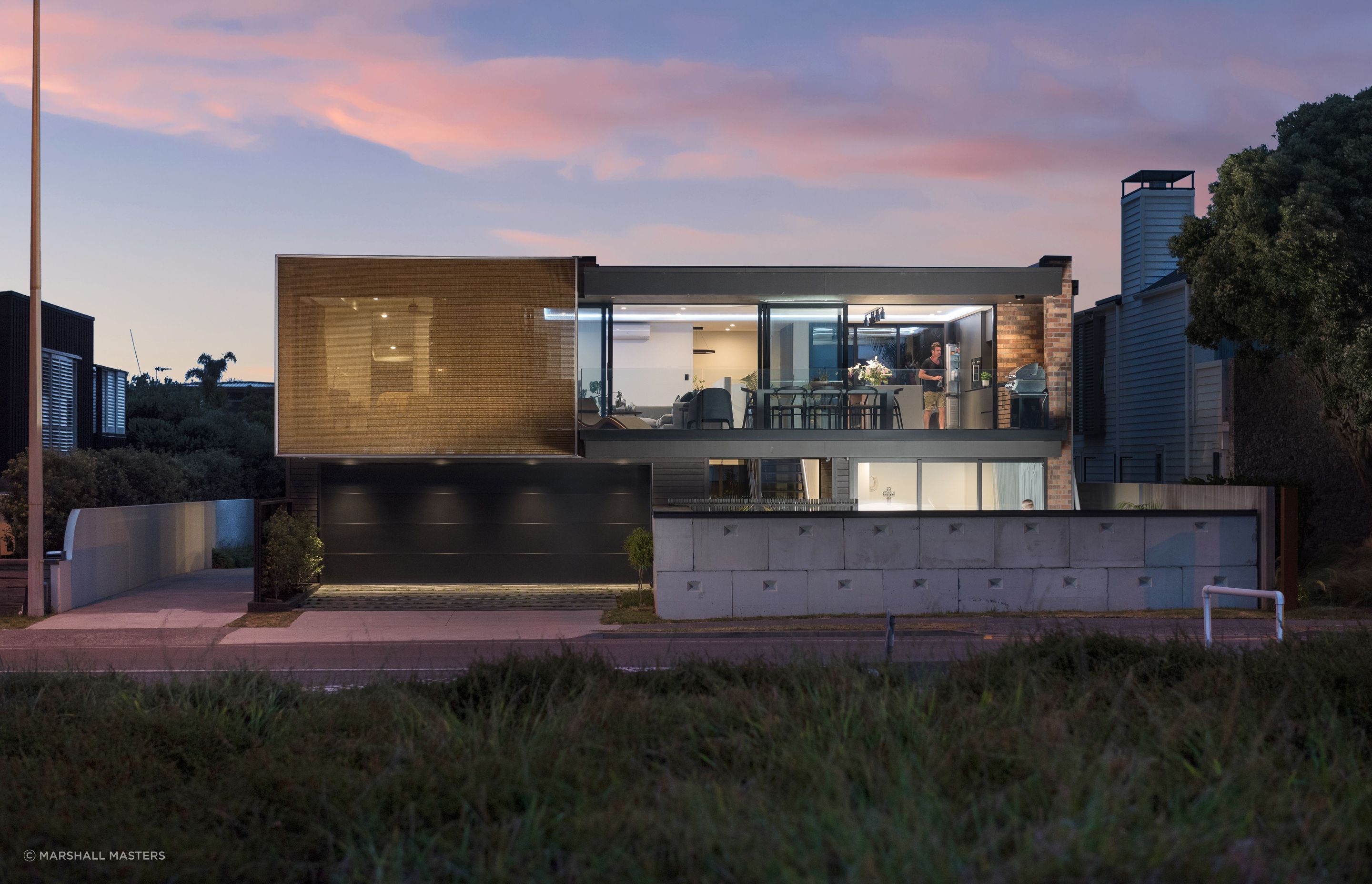 RE/8 can add architectural texture while acting as a shading agent.