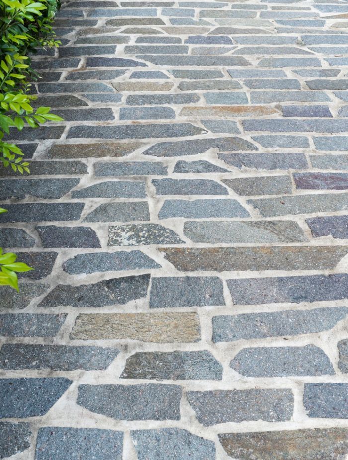Natural-Stone-Trends-in-Cobblestone-Driveways11.jpg