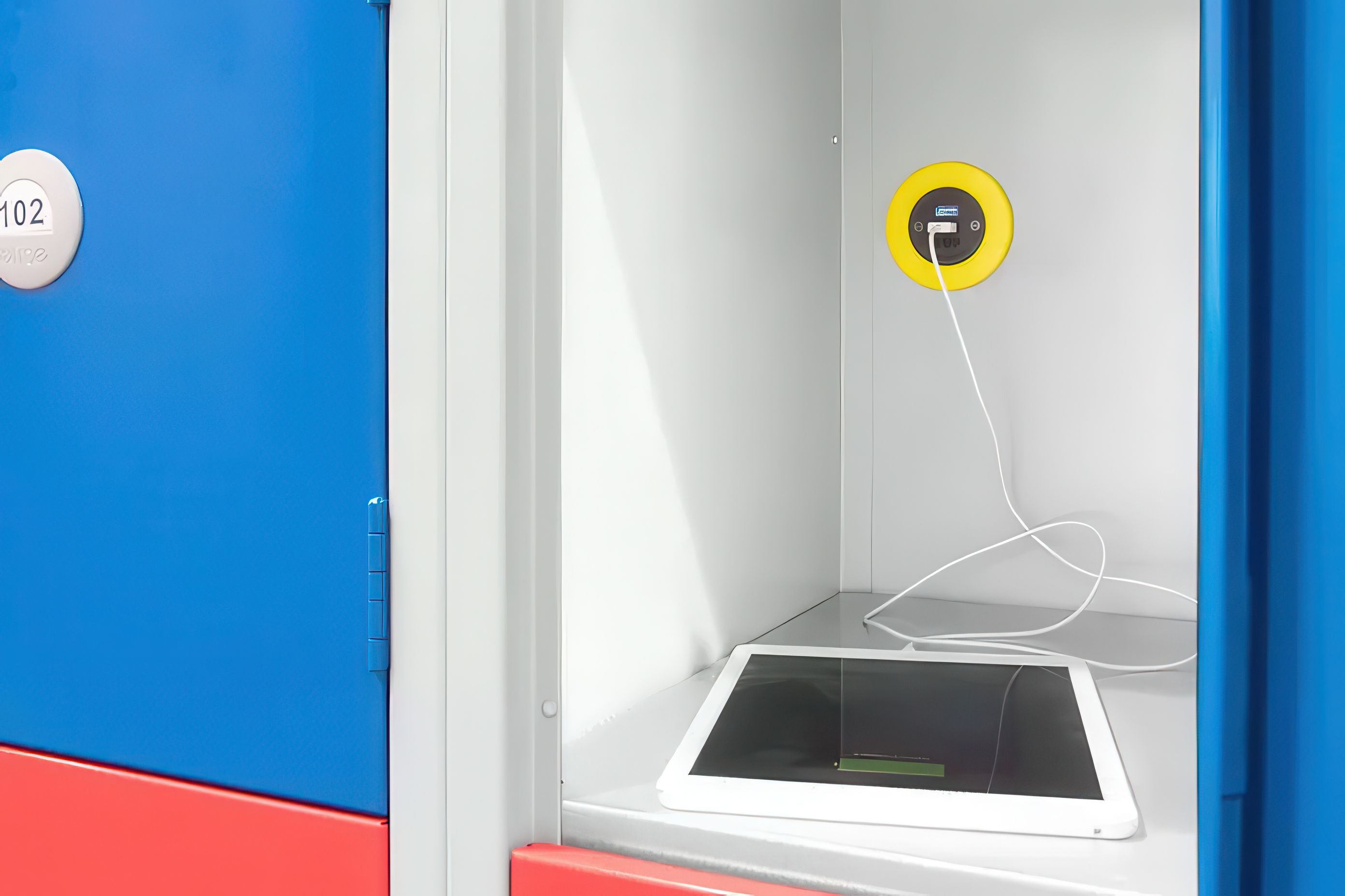 Locker is fitted with PIP and a TUF-R USB charging module.