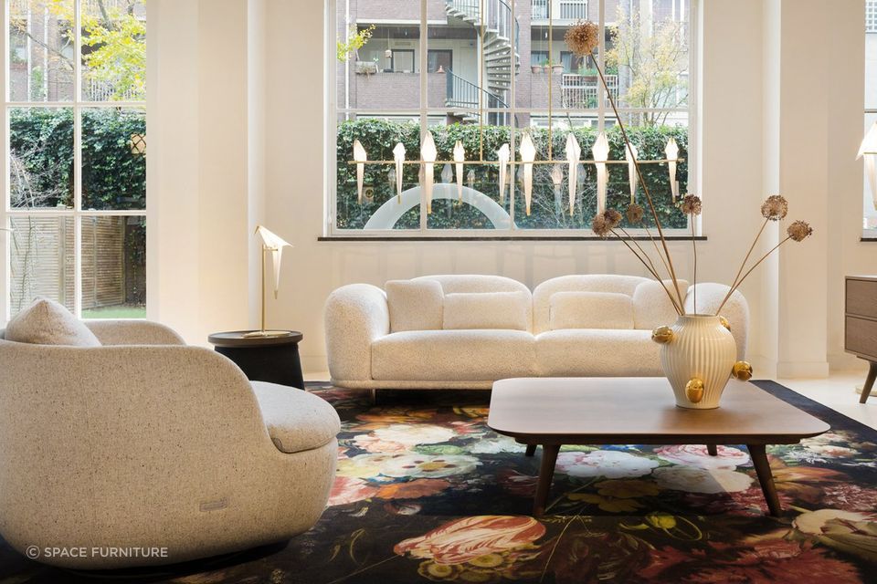 Perch Light Branch Suspension Lamp
By Space Furniture