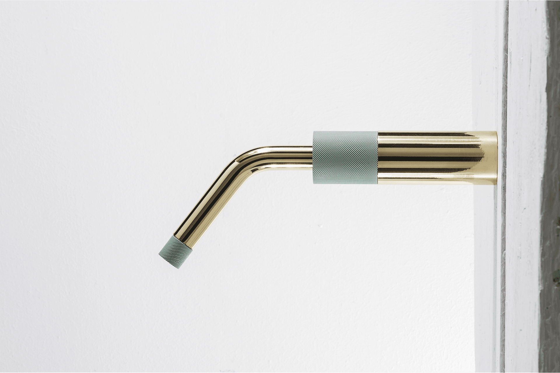 The R217 comes in a range of finishes.