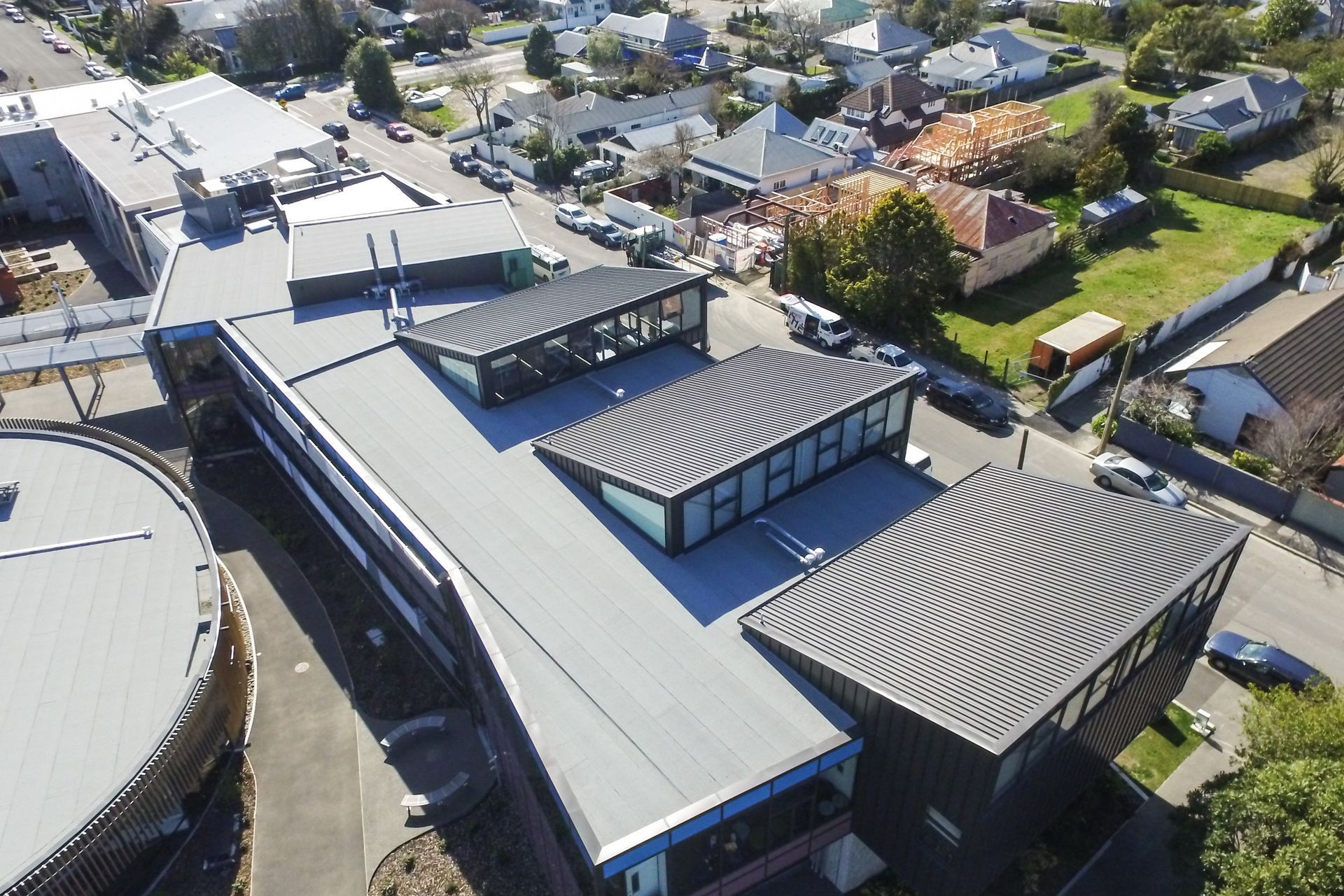 A secondary school in Rangi-Ruru, Christchurch featuring a DUOTHERM warm roof system by Equus Industries.