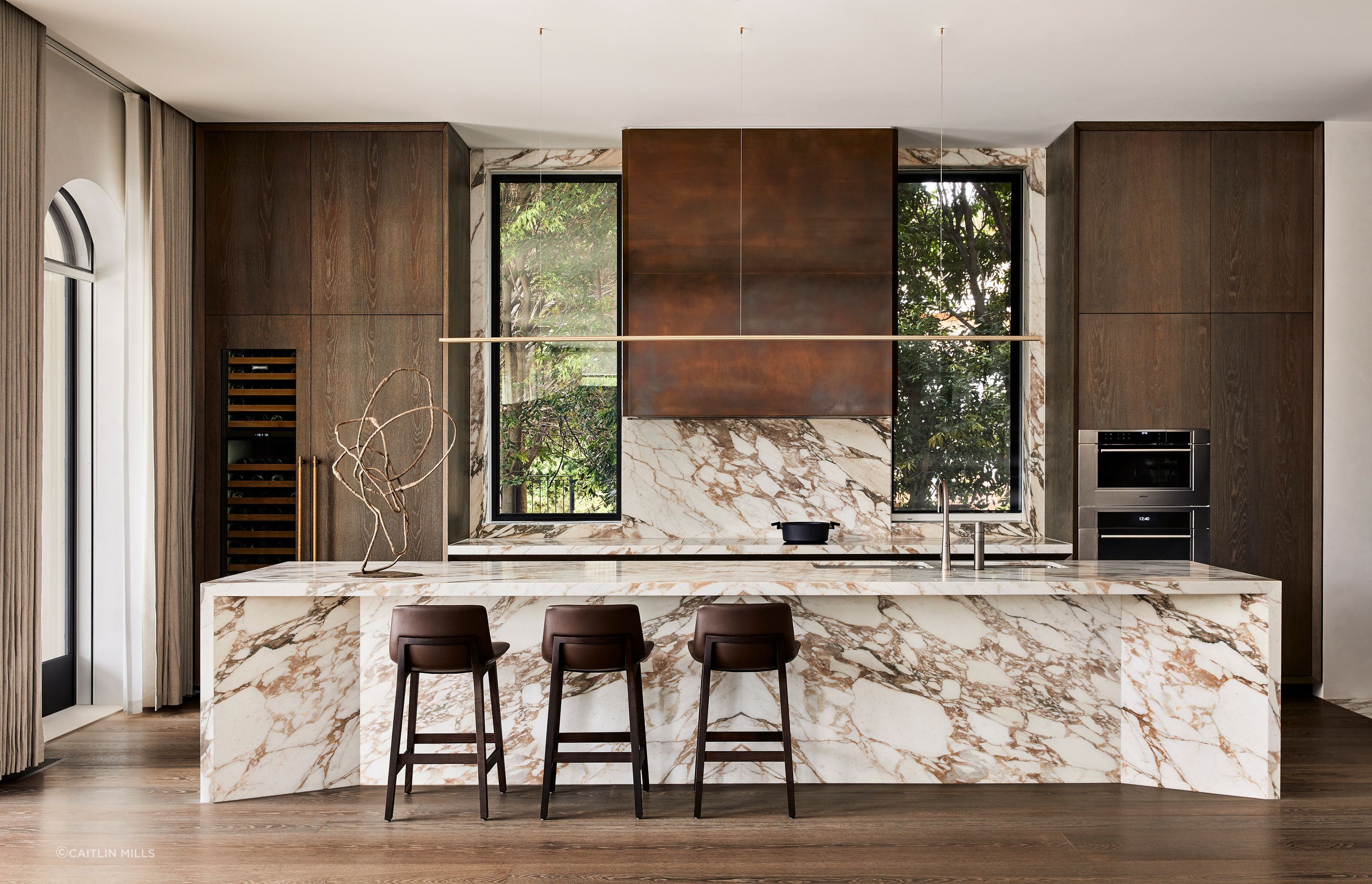 The client’s vision for their new kitchen was uncompromising, and this naturally extended to the choice of appliances.