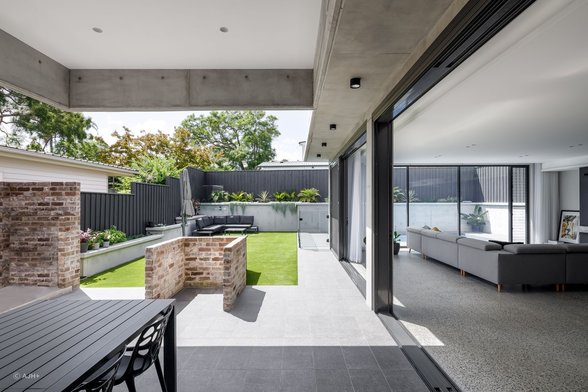 The materials continue on theme inside the home, through to the entertaining area - Photography: Sebastian Photography
