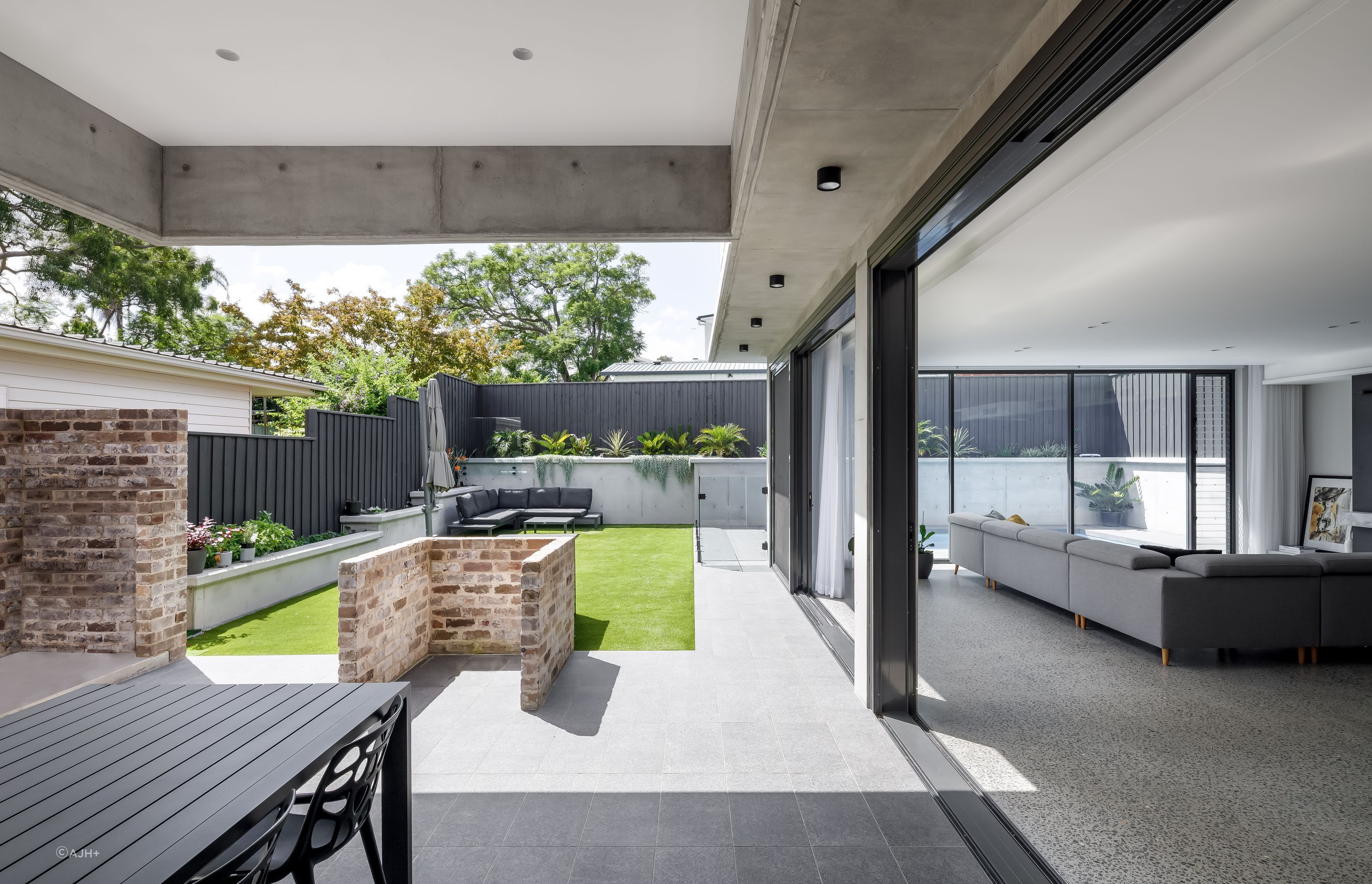 The materials continue on theme inside the home, through to the entertaining area - Photography: Sebastian Photography