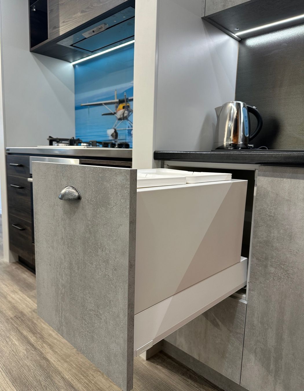 “Ease of installation, simplicity, and ease of cleaning are three main benefits we wanted to offer with this system. There are no complicated adjustments or templates required, and for the manufacturer, they are simply another drawer to fit which is something they are very familiar with.” Picture: Tanova FLEX in White Shown on Merivobox Drawer.