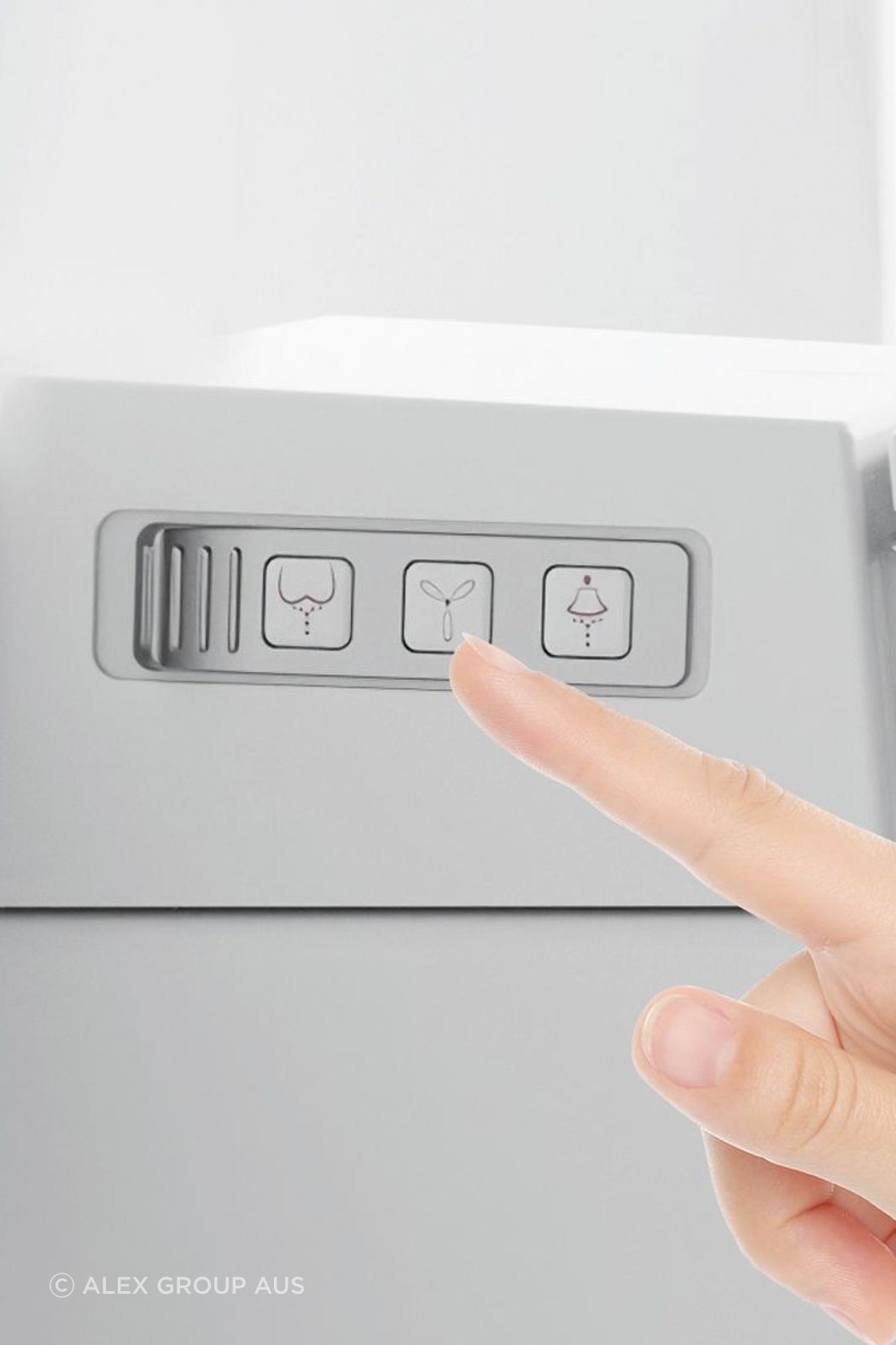 Convenient side panel function.