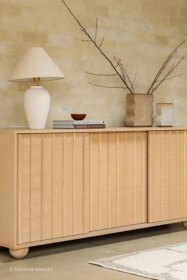Scaledpinchsideboardcloserlook231dbe810-bec2-4b42-beae-52dac3ae03f6900x-standard-scale-300x.jpeg