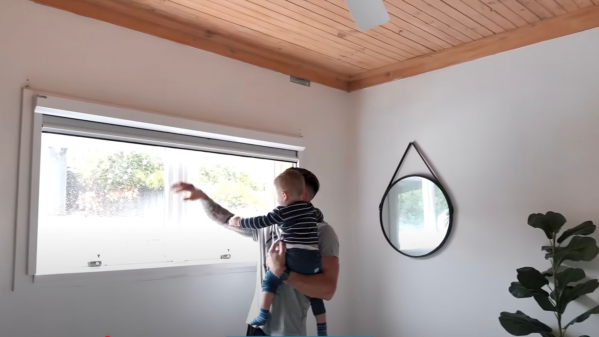 Screenaway Block Out Blinds - Australian Made video
