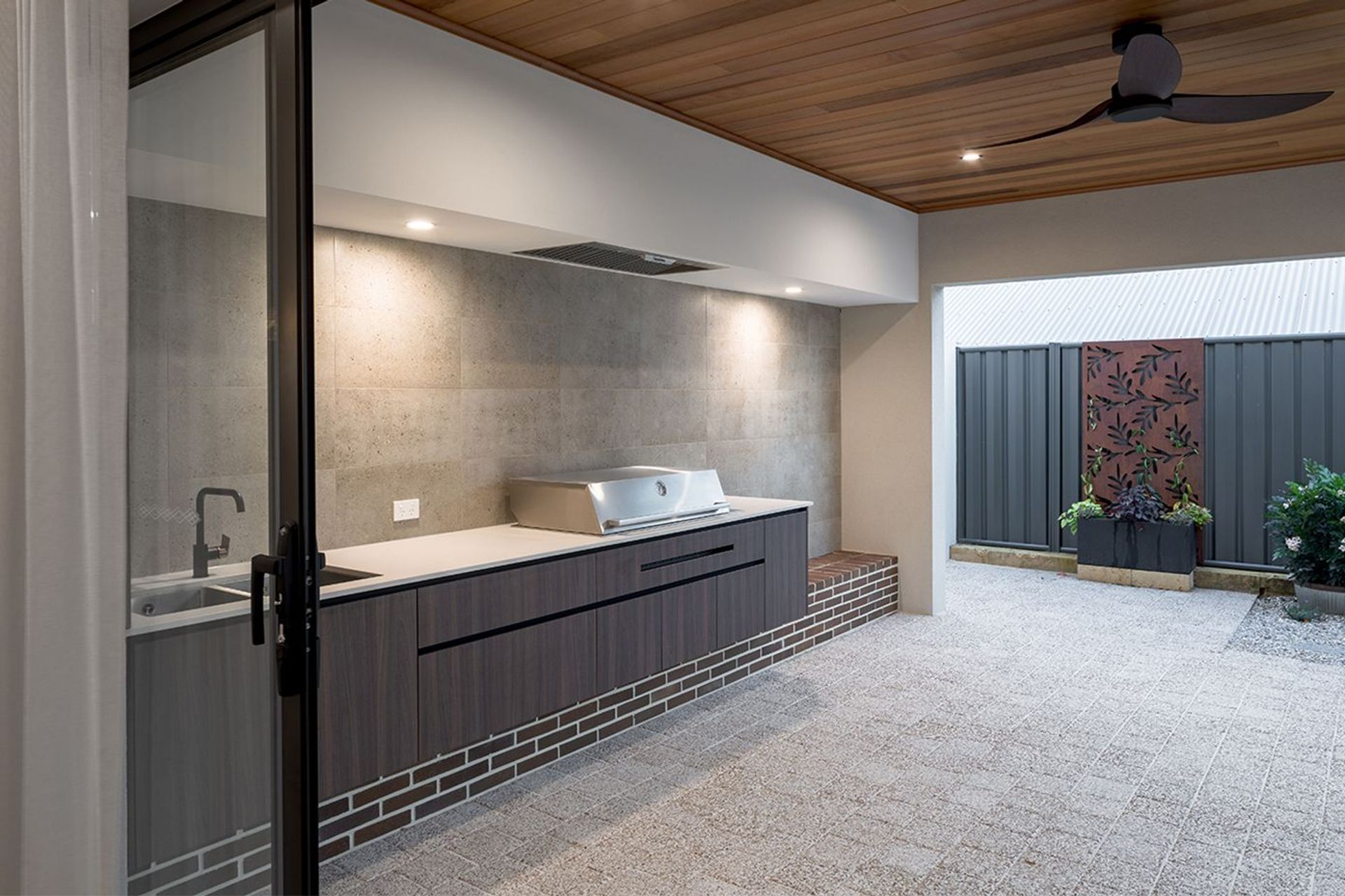 Shelford-Article-Imagery0002CLUM212S-L1-ShelfordHomes-Lakelands.jpg