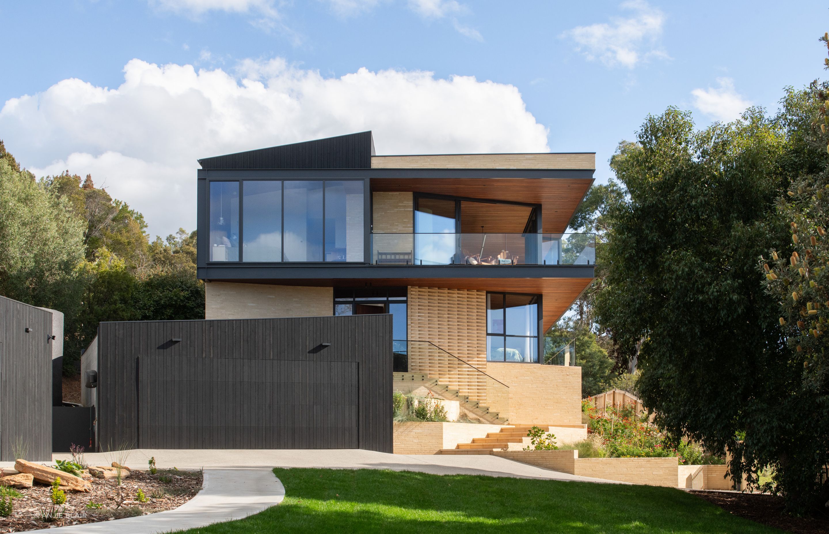 On the north-central coast of Tasmania, the home borders the Port Sorell estuary, private farmland and State-owned bush.
