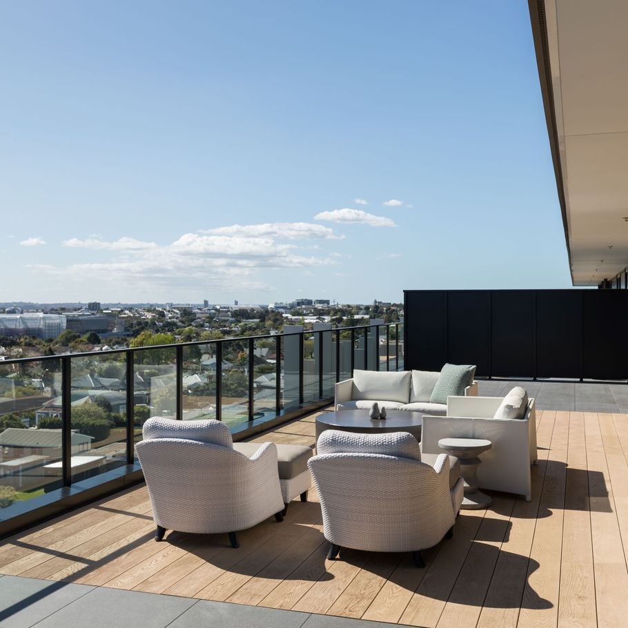 Build smarter decks with Viking Roofspec’s innovative floating deck solutions