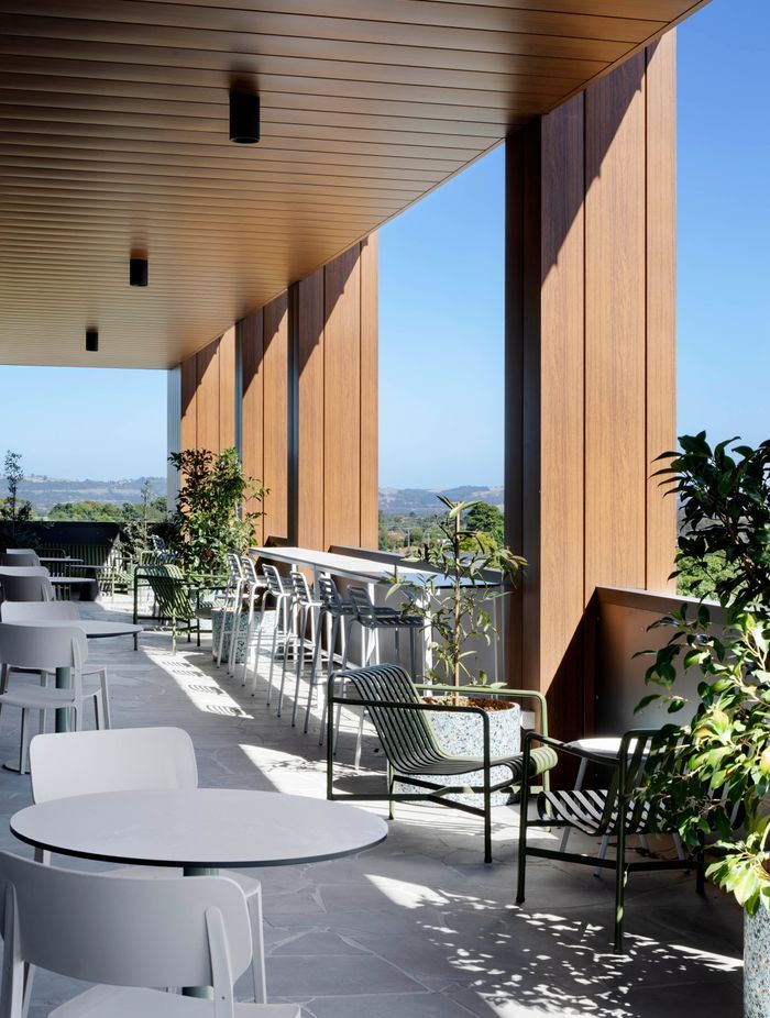 UniCote LUX Ashwood with an Interlocking Panel profile.