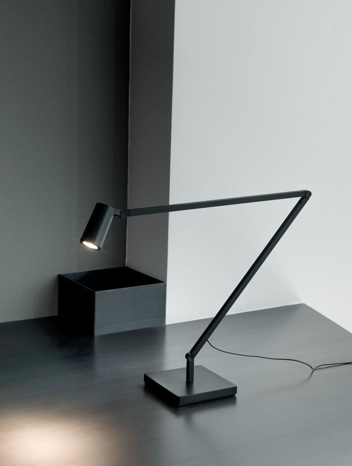Untitled Spot Table Lamp
By Mondoluce