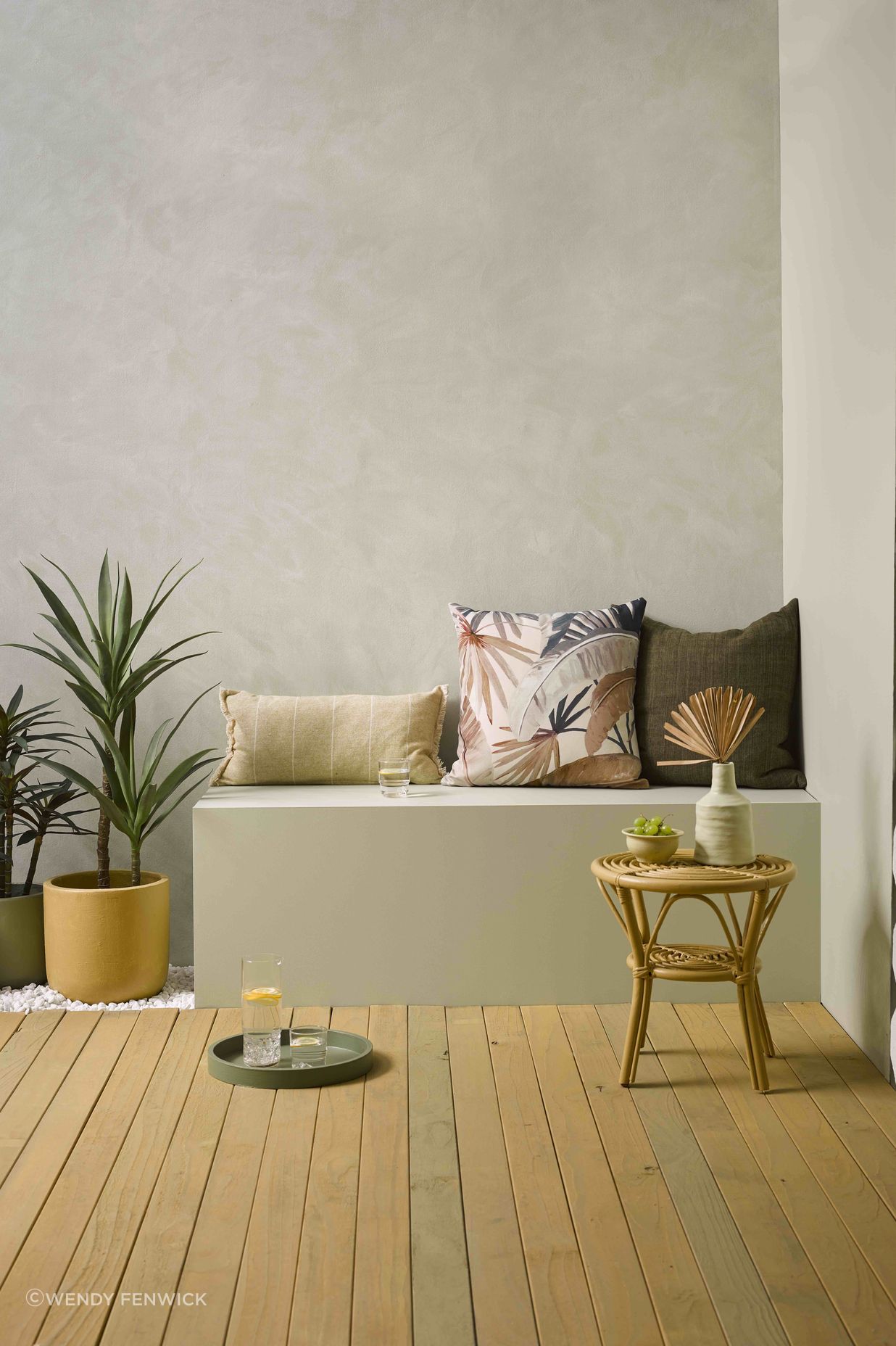 Outdoor patio colour scheme by Vanessa Nouwens