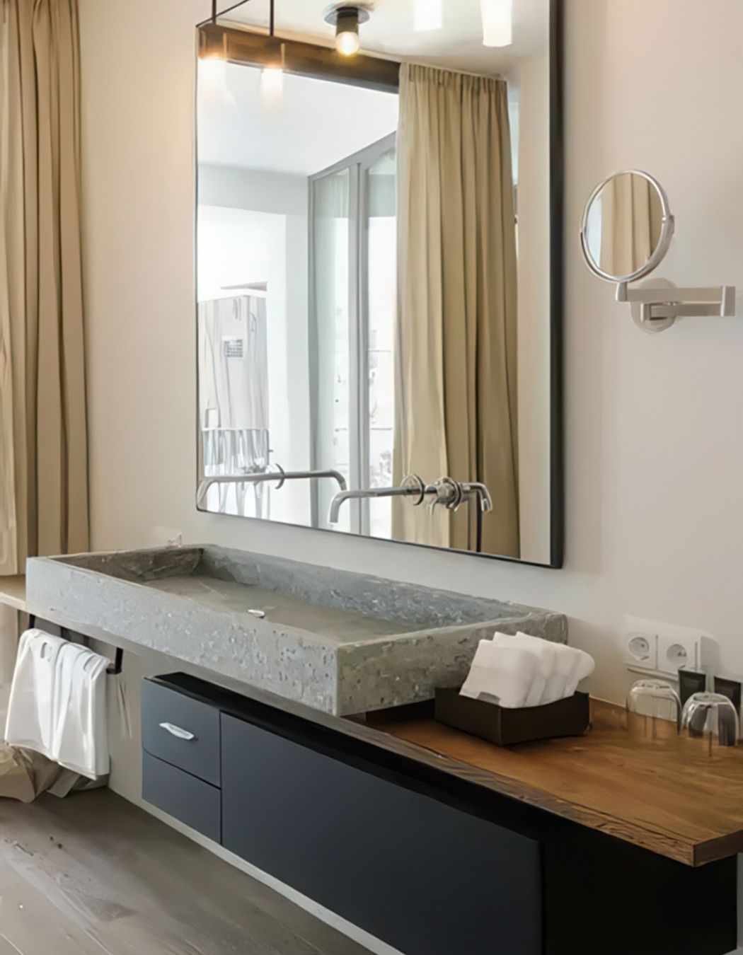 Custom Integrated Vanities & Cabinets
By Volupto