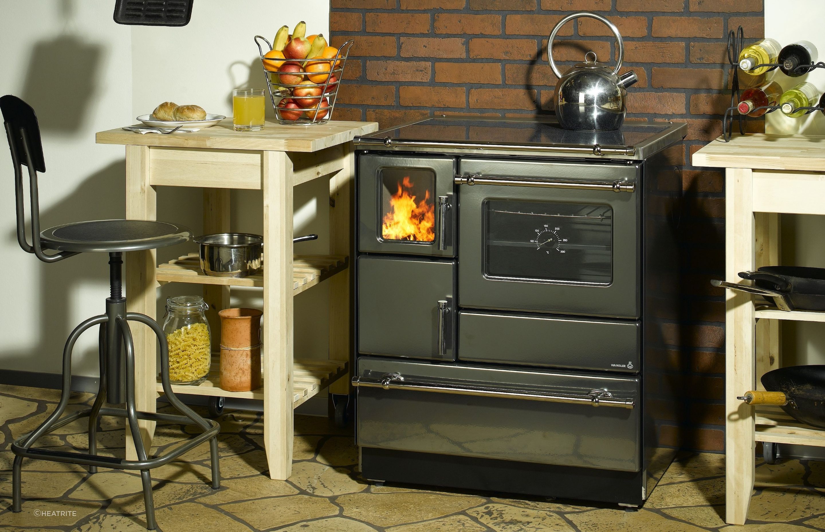 The Ambiente Line K 128 F Wood Stove achieves the perfect balance of traditional looks and modern convenience.