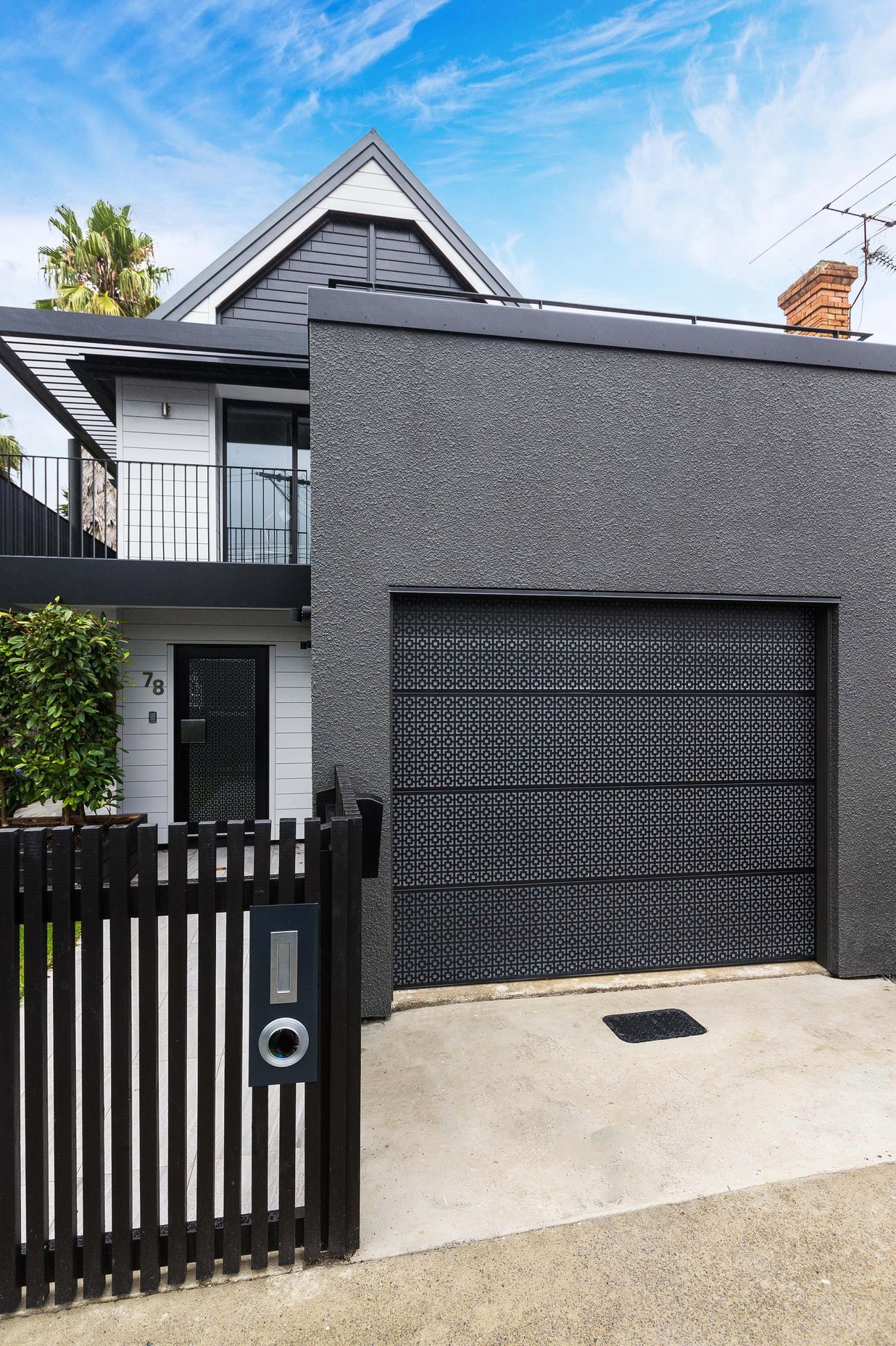 With plenty of designs available and the ability to be customised, this garage door option makes no compromises on aesthetic appeal.