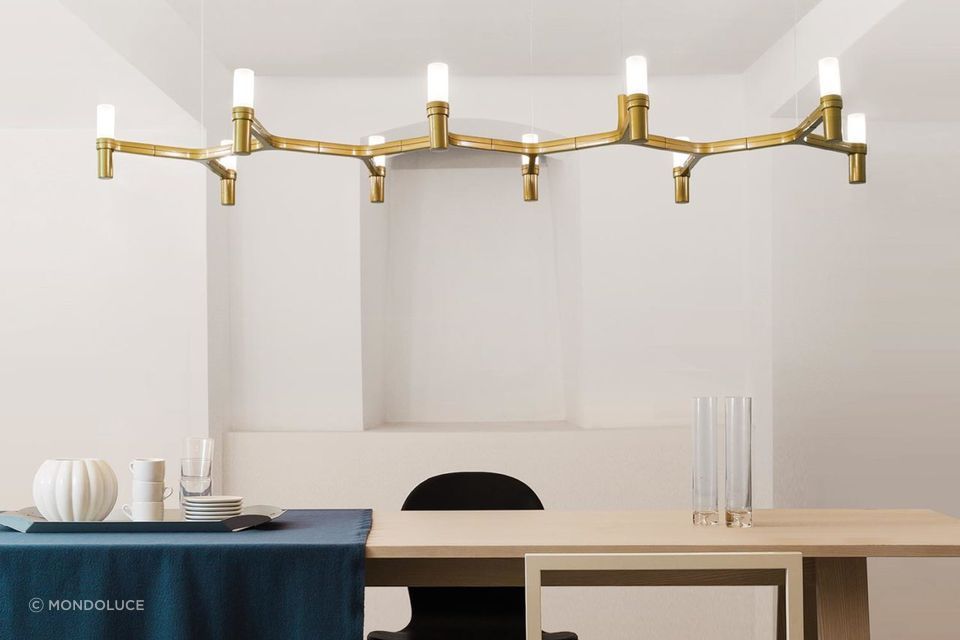 Crown Plana Linea Chandelier
By Mondoluce