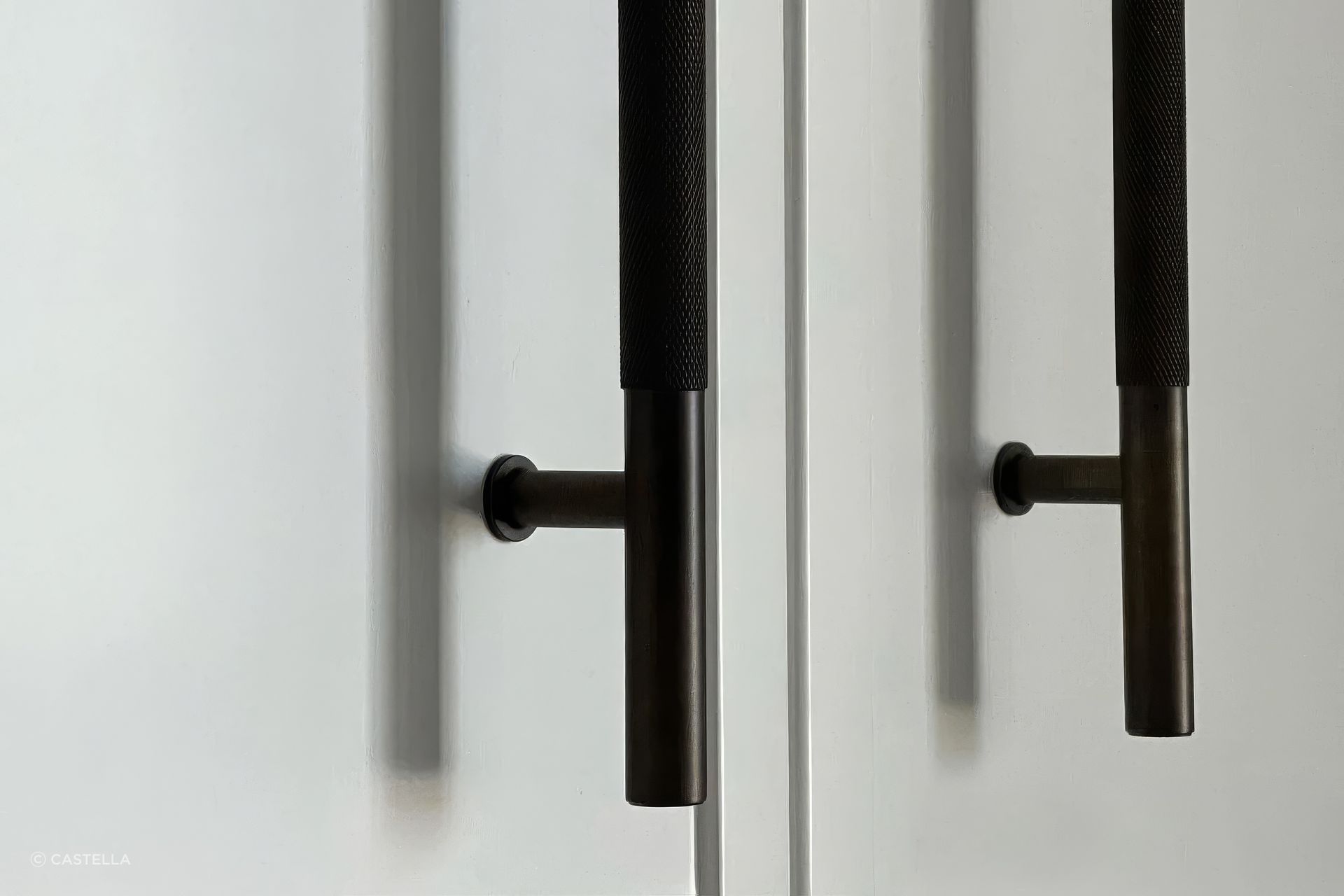 Grove Appliance Pull in Bronze Finish, Featuring a Knurled Texture