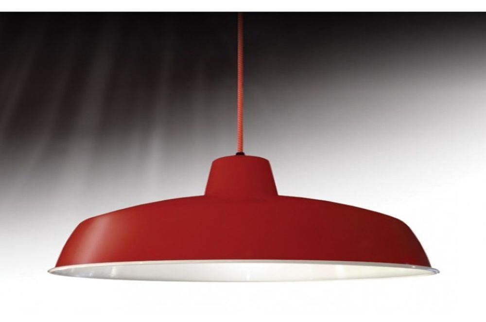 A stylish single pendant light, perfect for industrial style settings